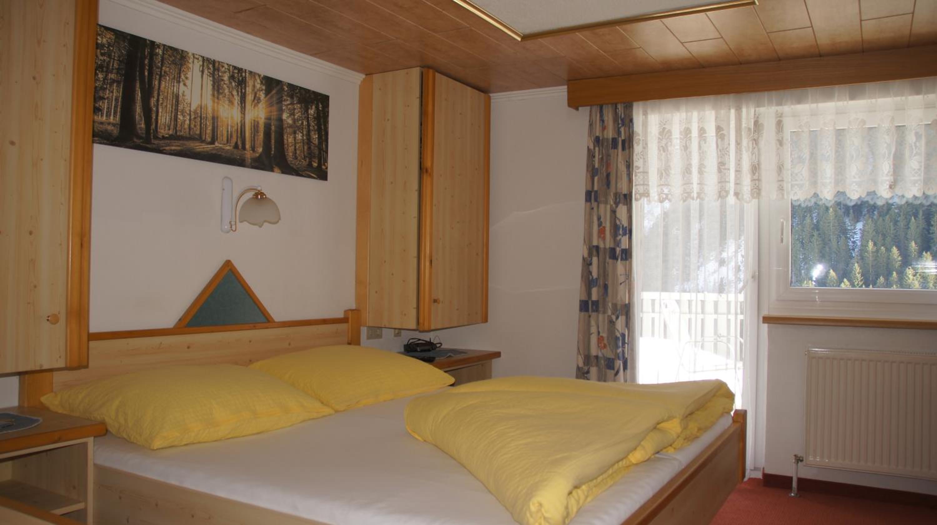 Apart Garni Dorfblick