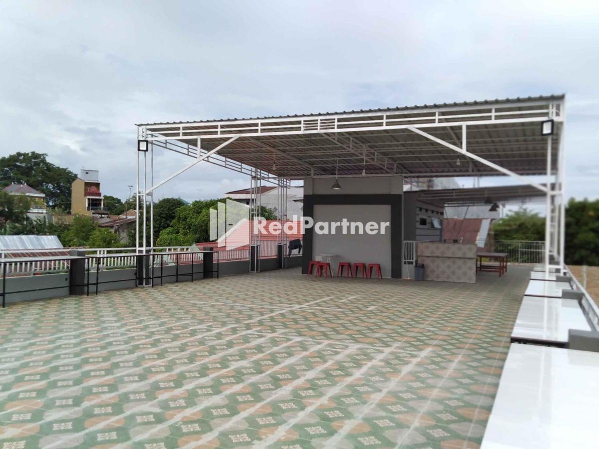 outdoor BBQ area