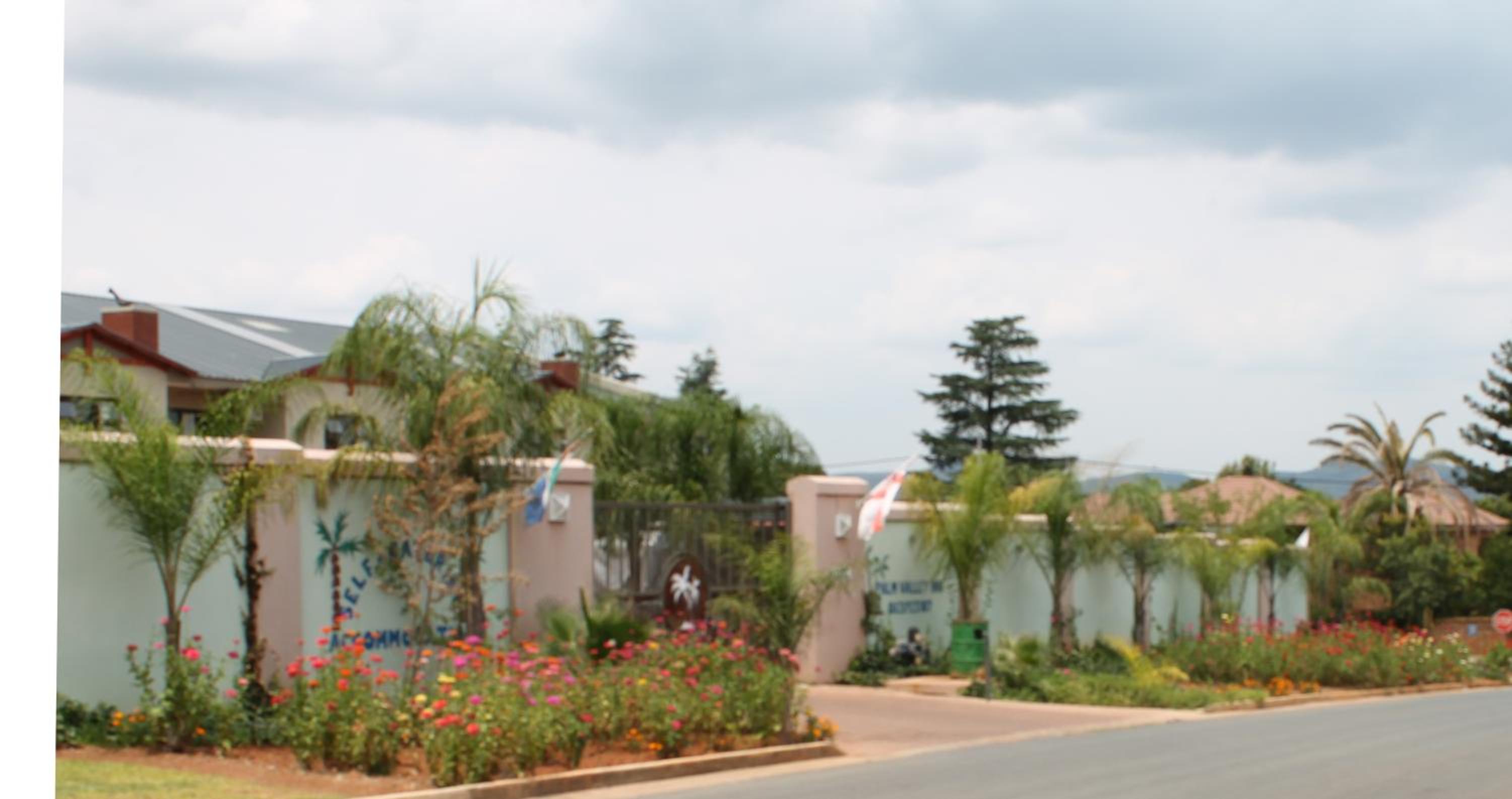 Palm Valley Inn And Day Spa