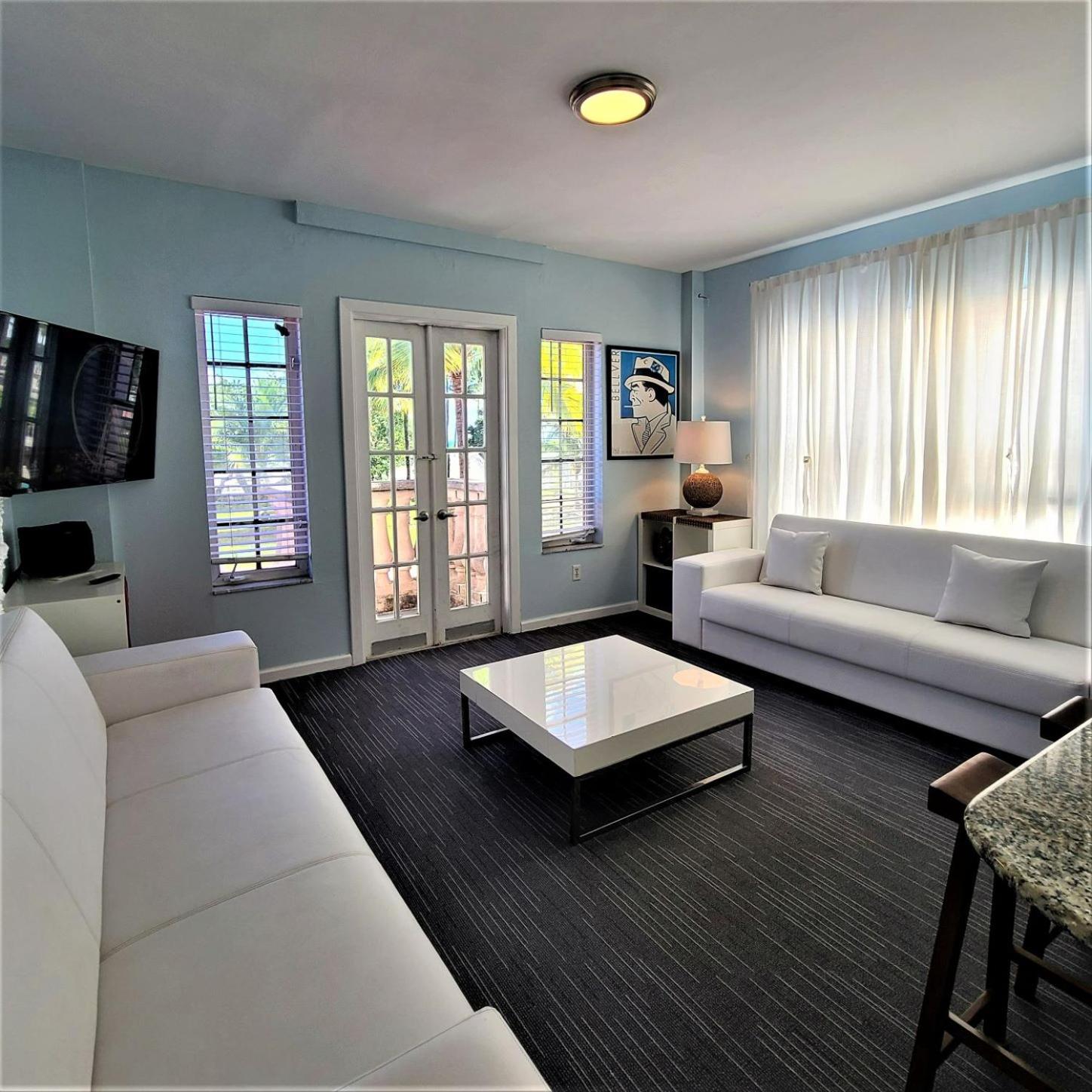 918 SOBE FLATS