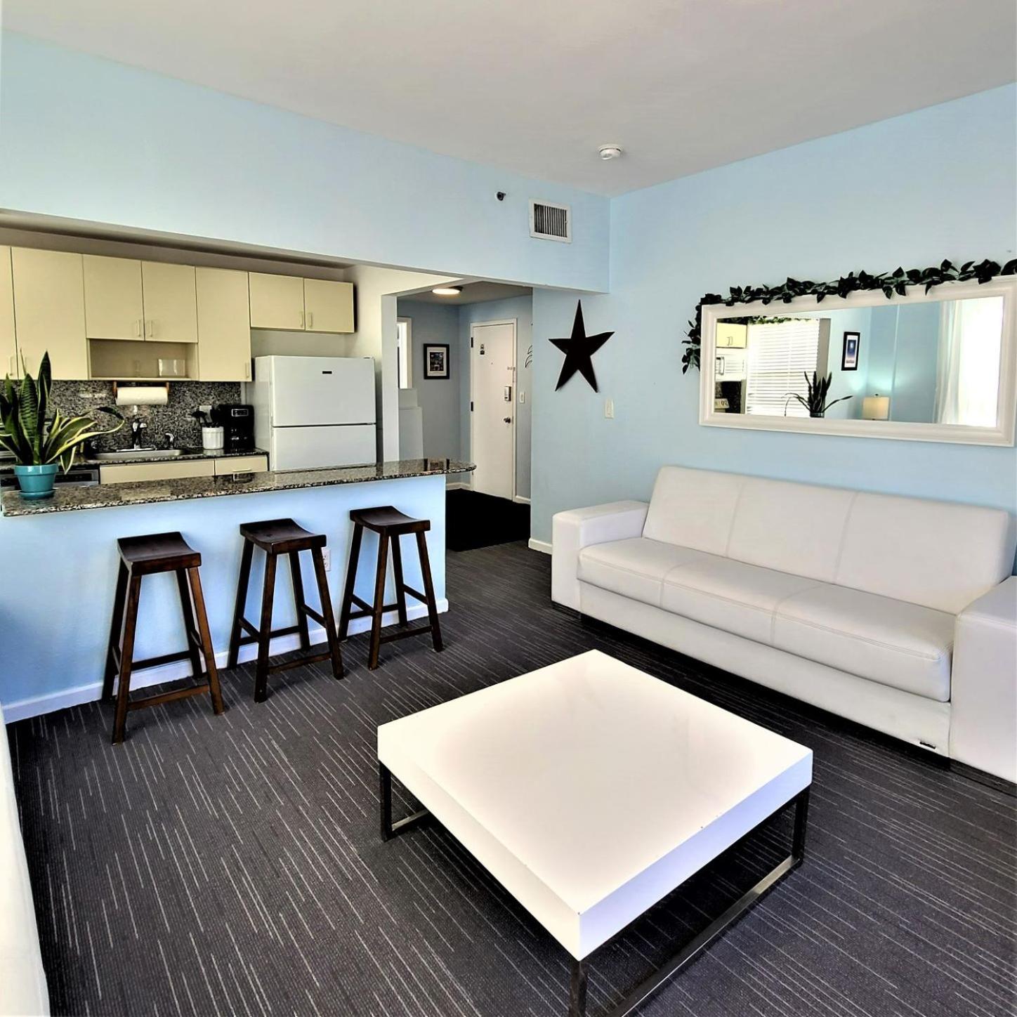 918 SOBE FLATS