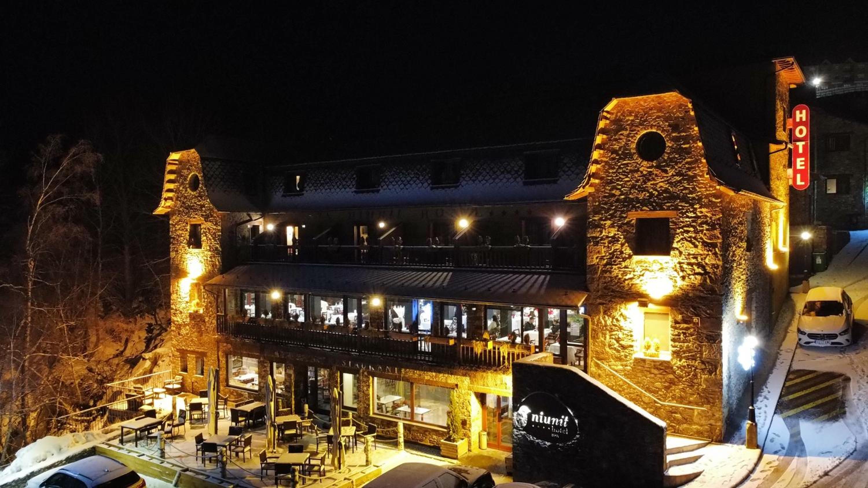 Hotel & SPA Niunit - Image 1