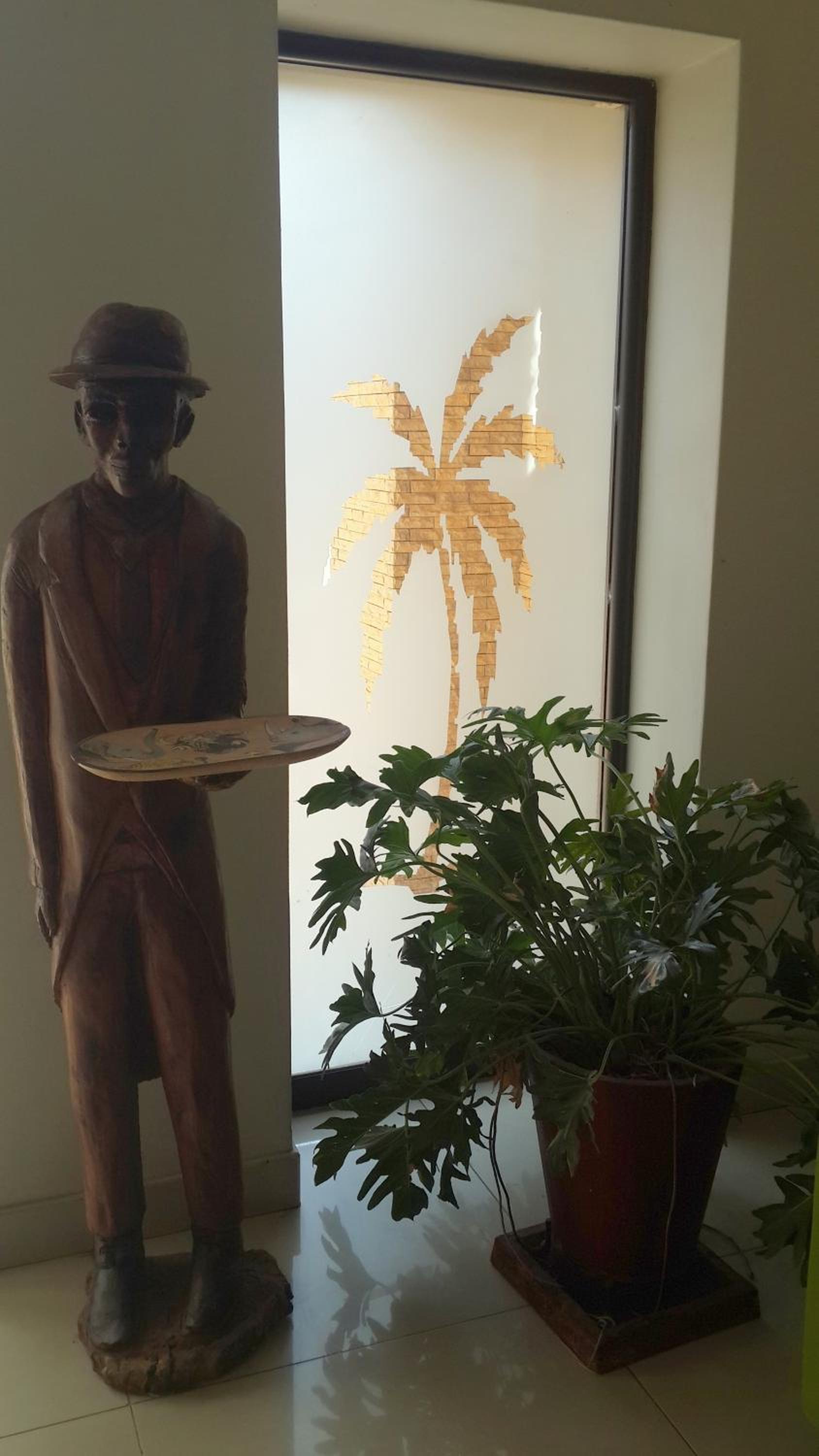 Palm Valley Inn And Day Spa