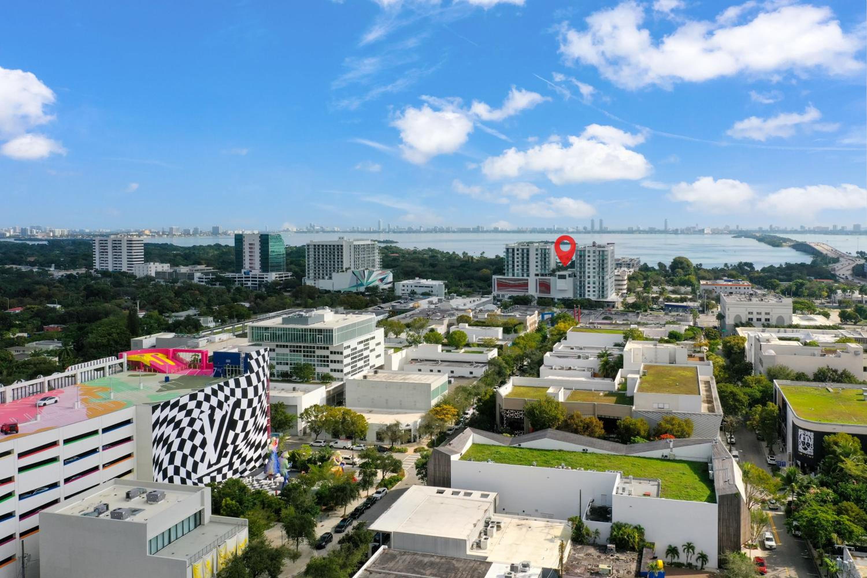 LUXURY 1 BDRM/1B APT IN MIAMI DESIGN DISTRICT AREA