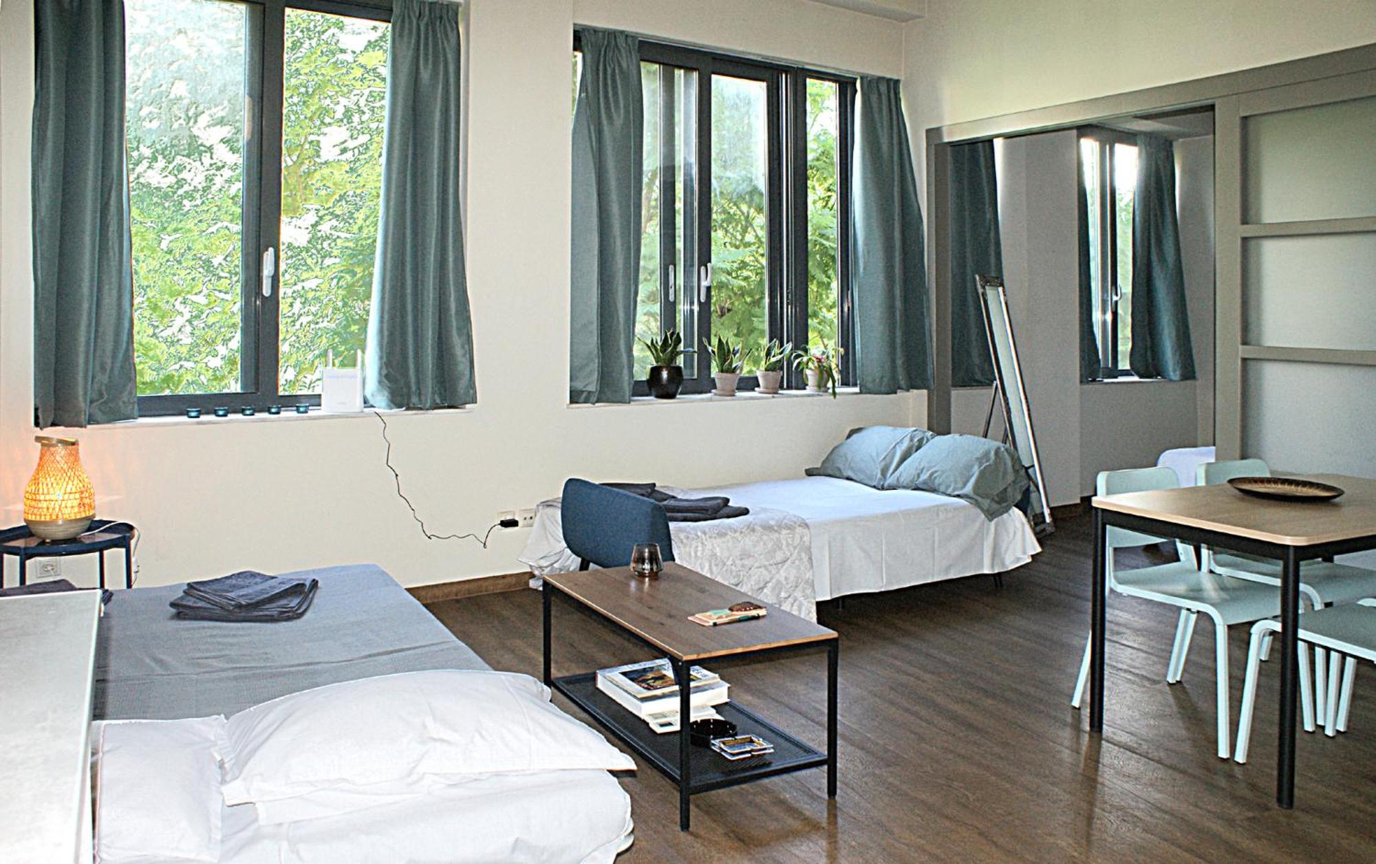 hotel room