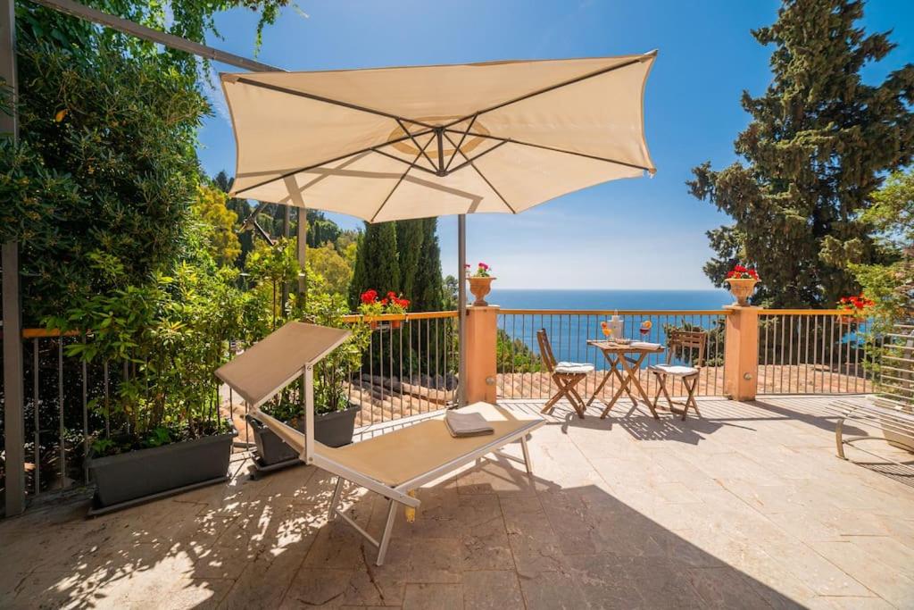 Chalet vista mare a Taormina con parcheggio Paolone House view 4