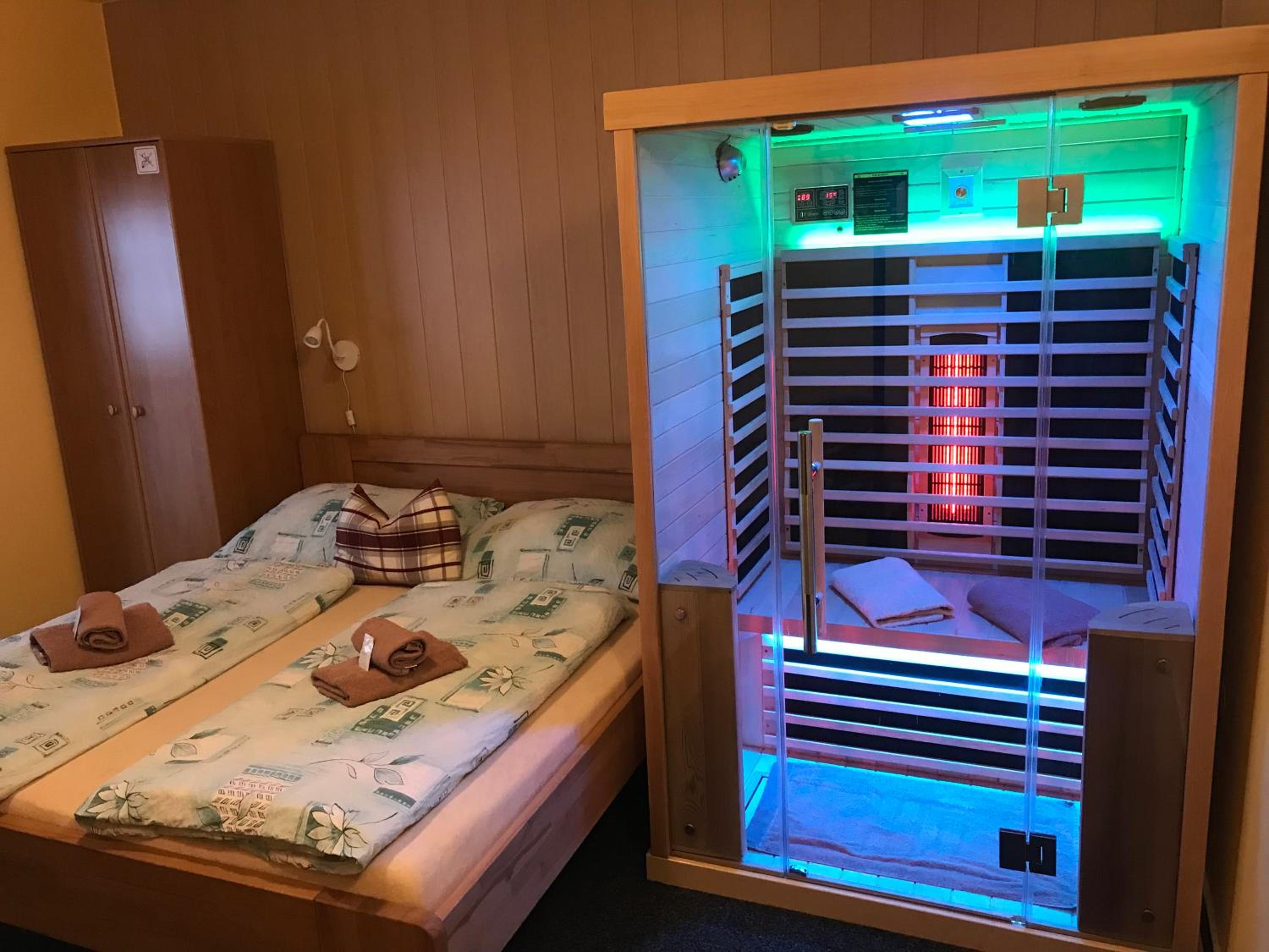 Pension Aura Špičák, některé pokoje se saunou