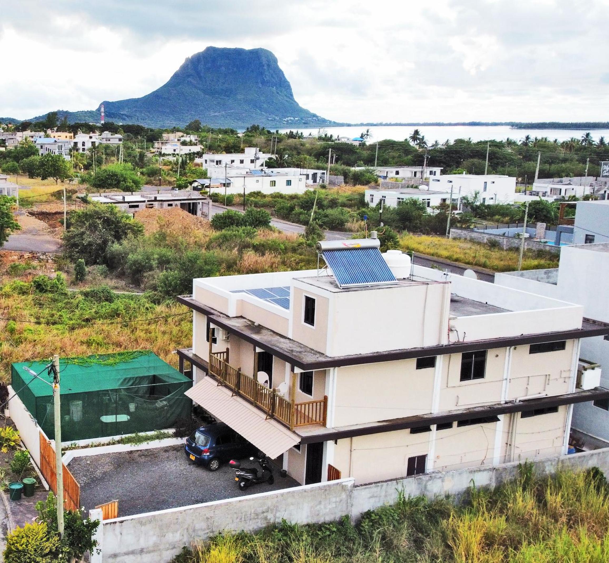 Tenexia - Morne Brabant Studio view 2
