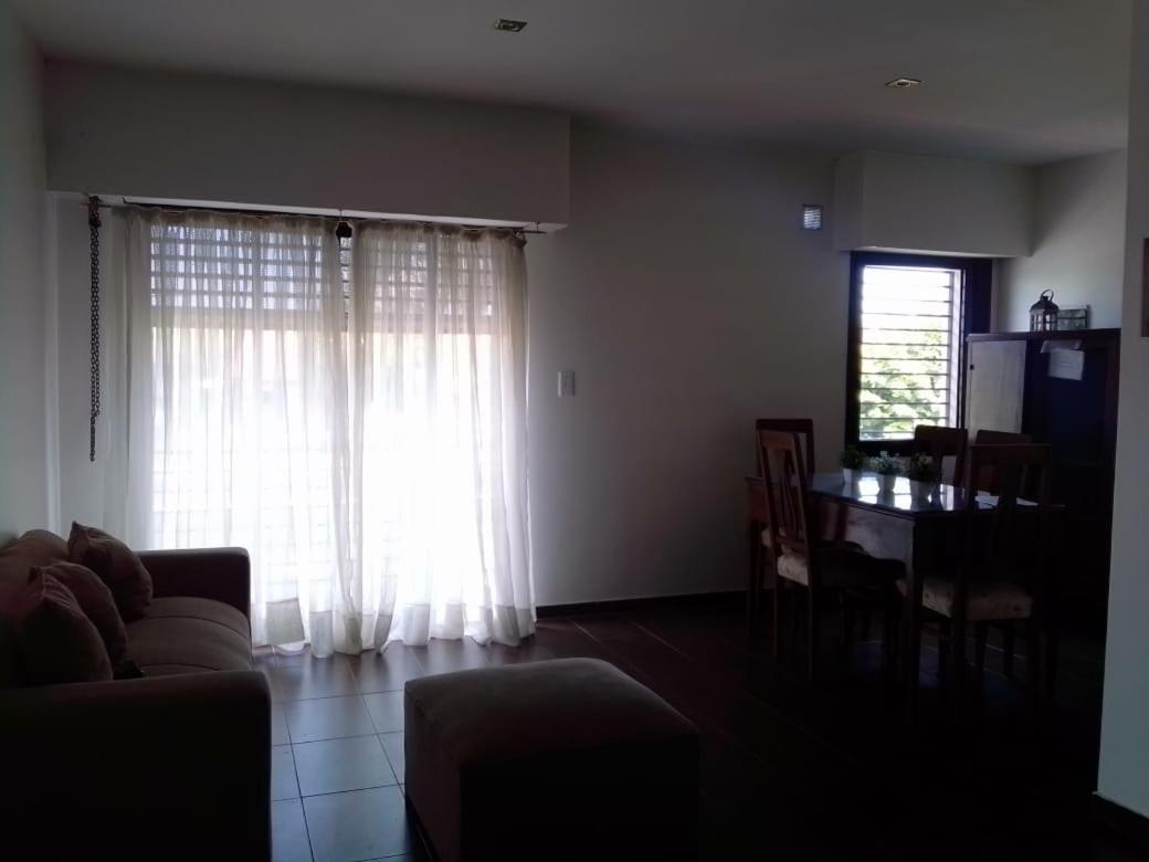 Villa Elisa, La Plata, Apart