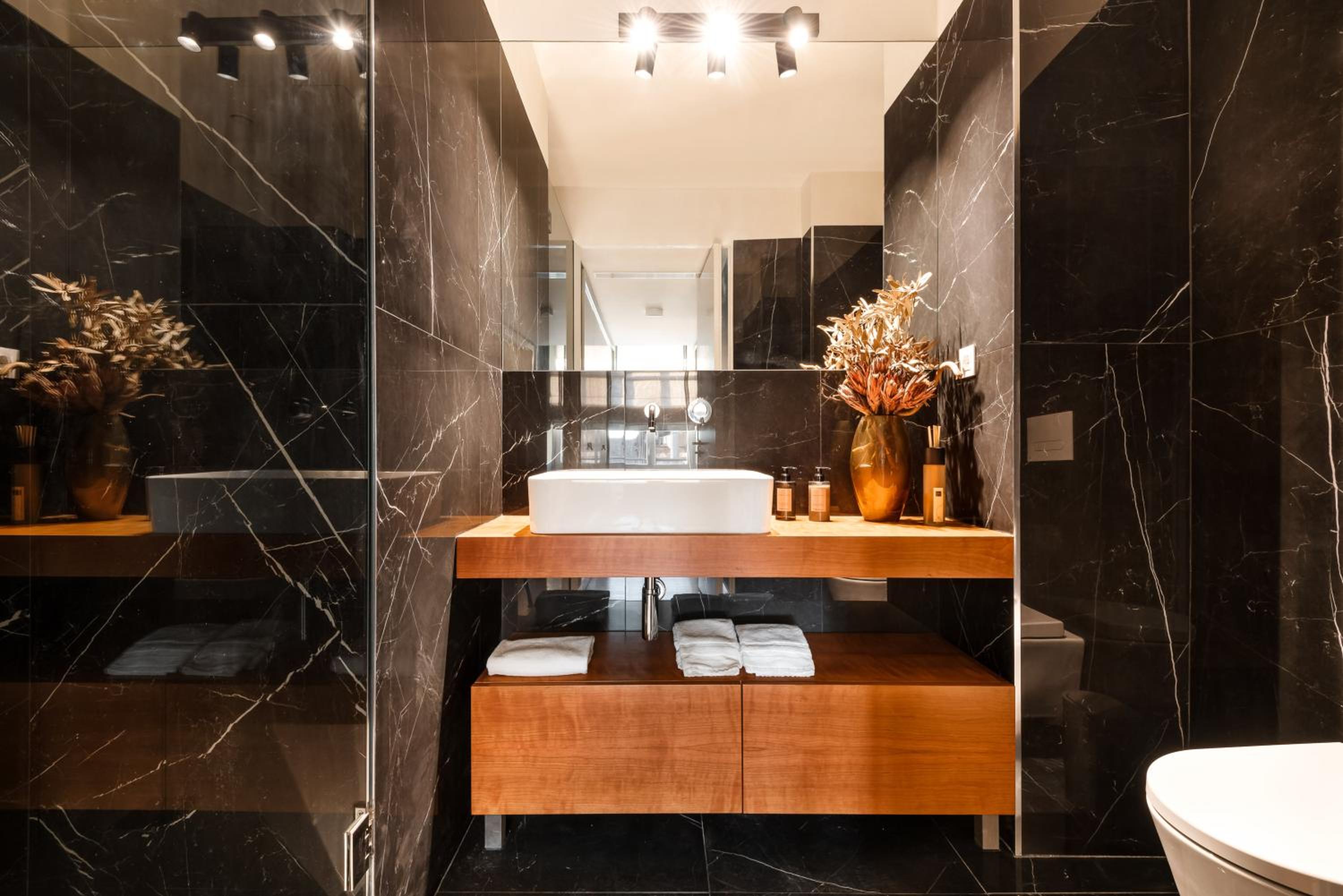 Liberty 119 • Luxurious 1BD in Porto's main Avenue view 4