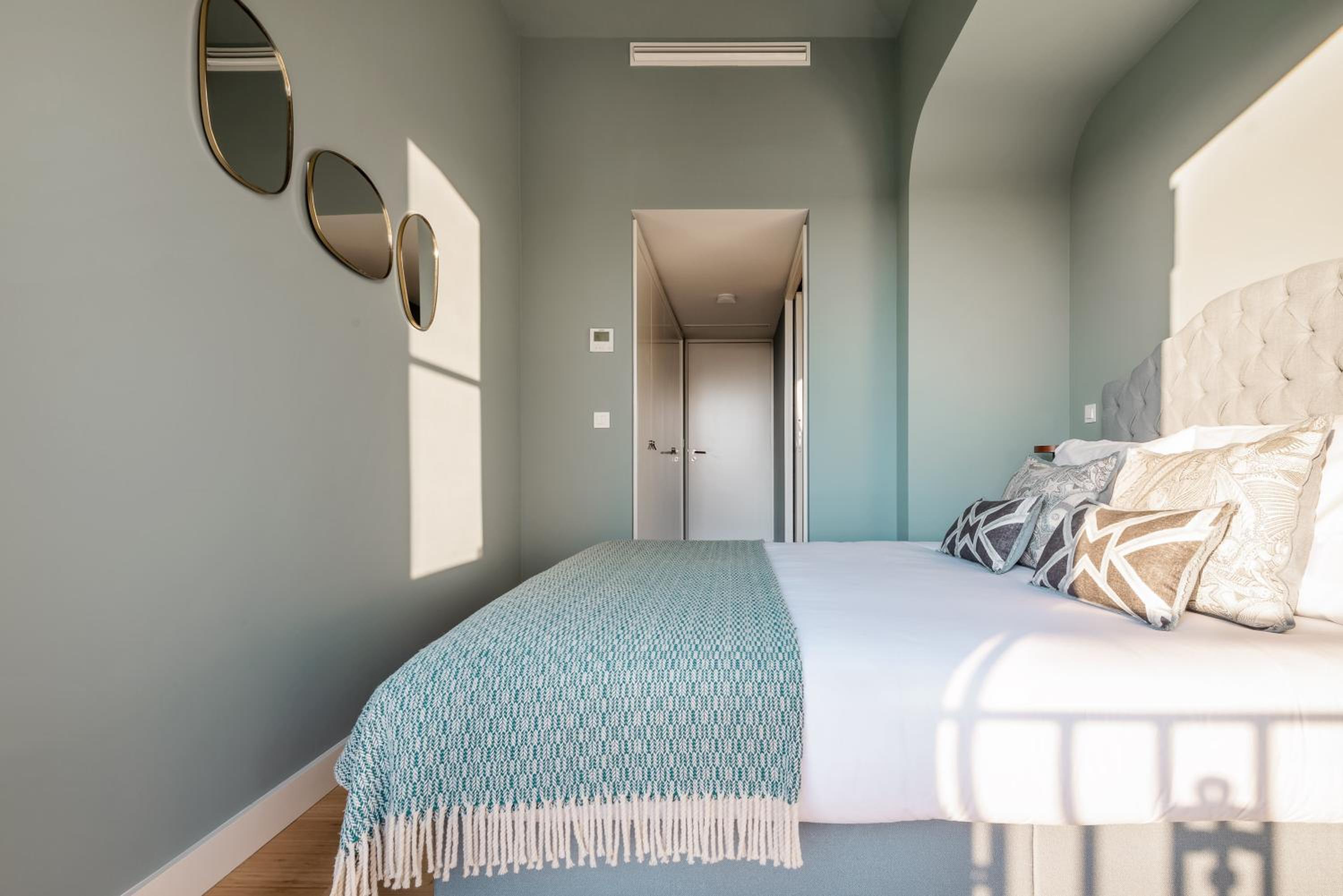 Liberty 119 • Luxurious 1BD in Porto's main Avenue view 5