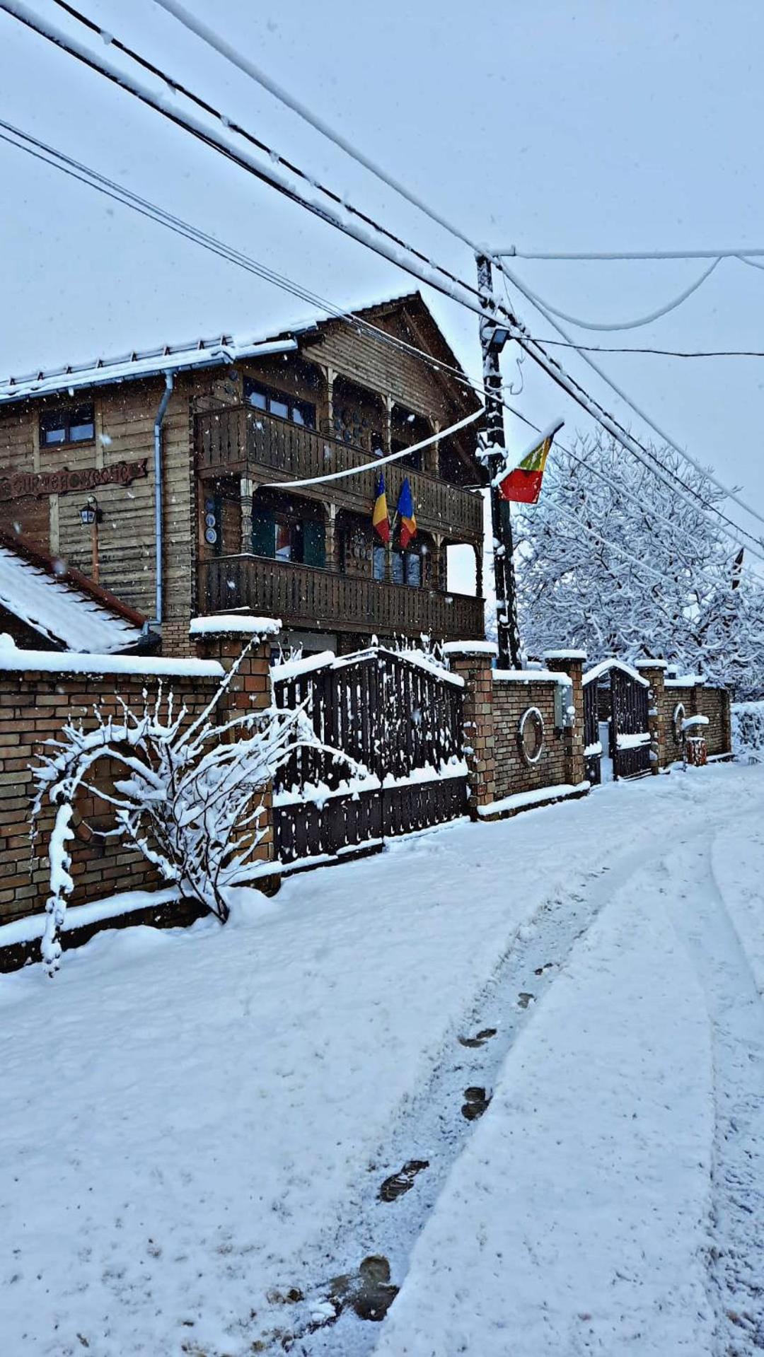 La Curtea Veche