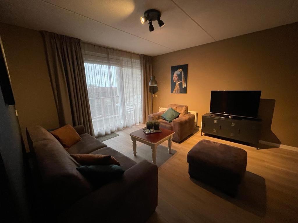 Appartement Makkum aan het strand view 3