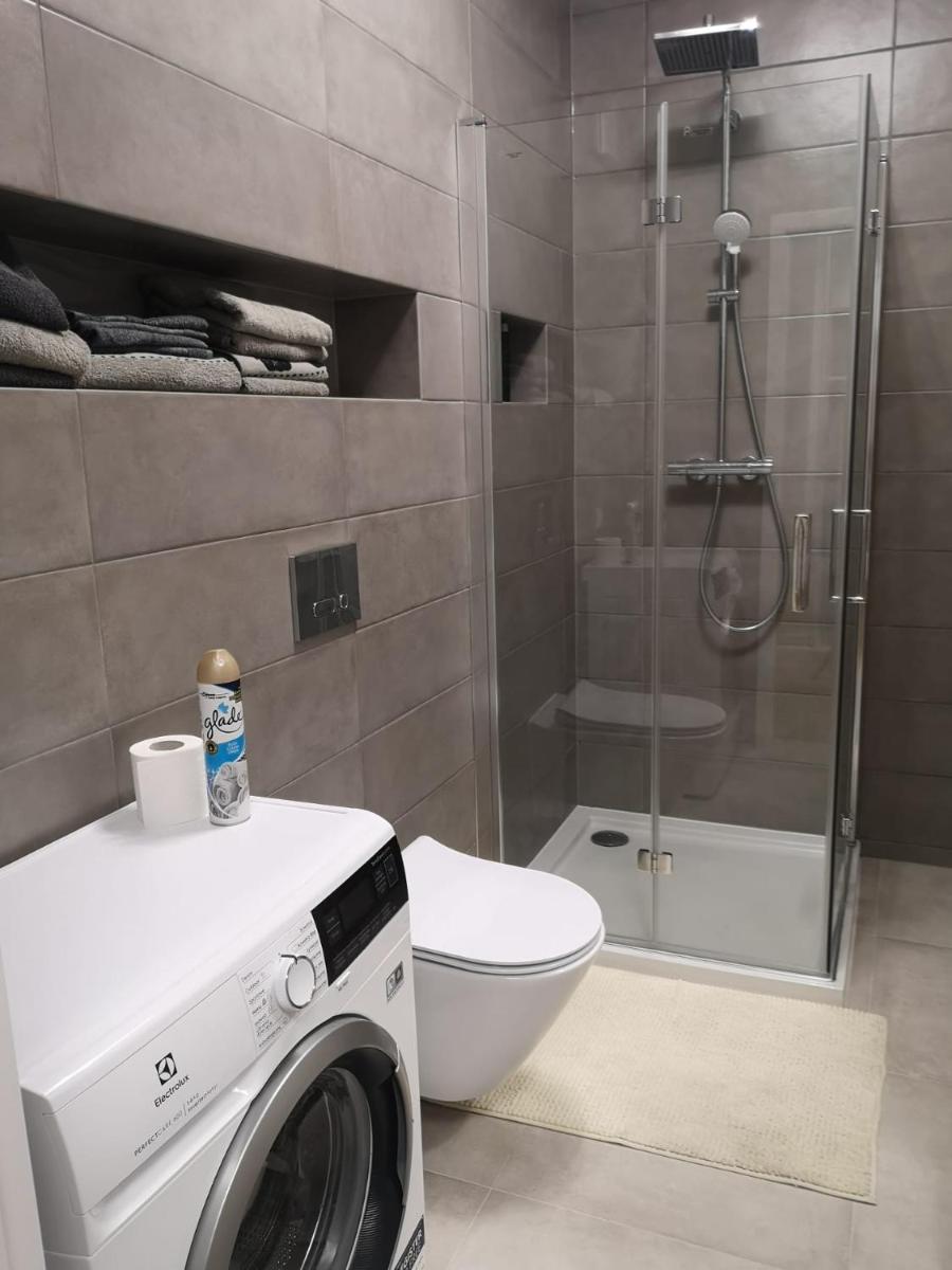 Nowoczesny apartament na Promenadach Wroclawskich view 5