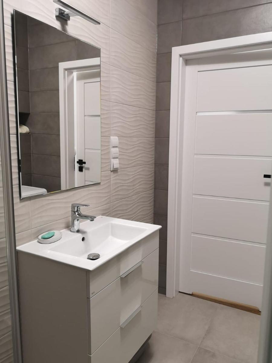 Nowoczesny apartament na Promenadach Wroclawskich view 4