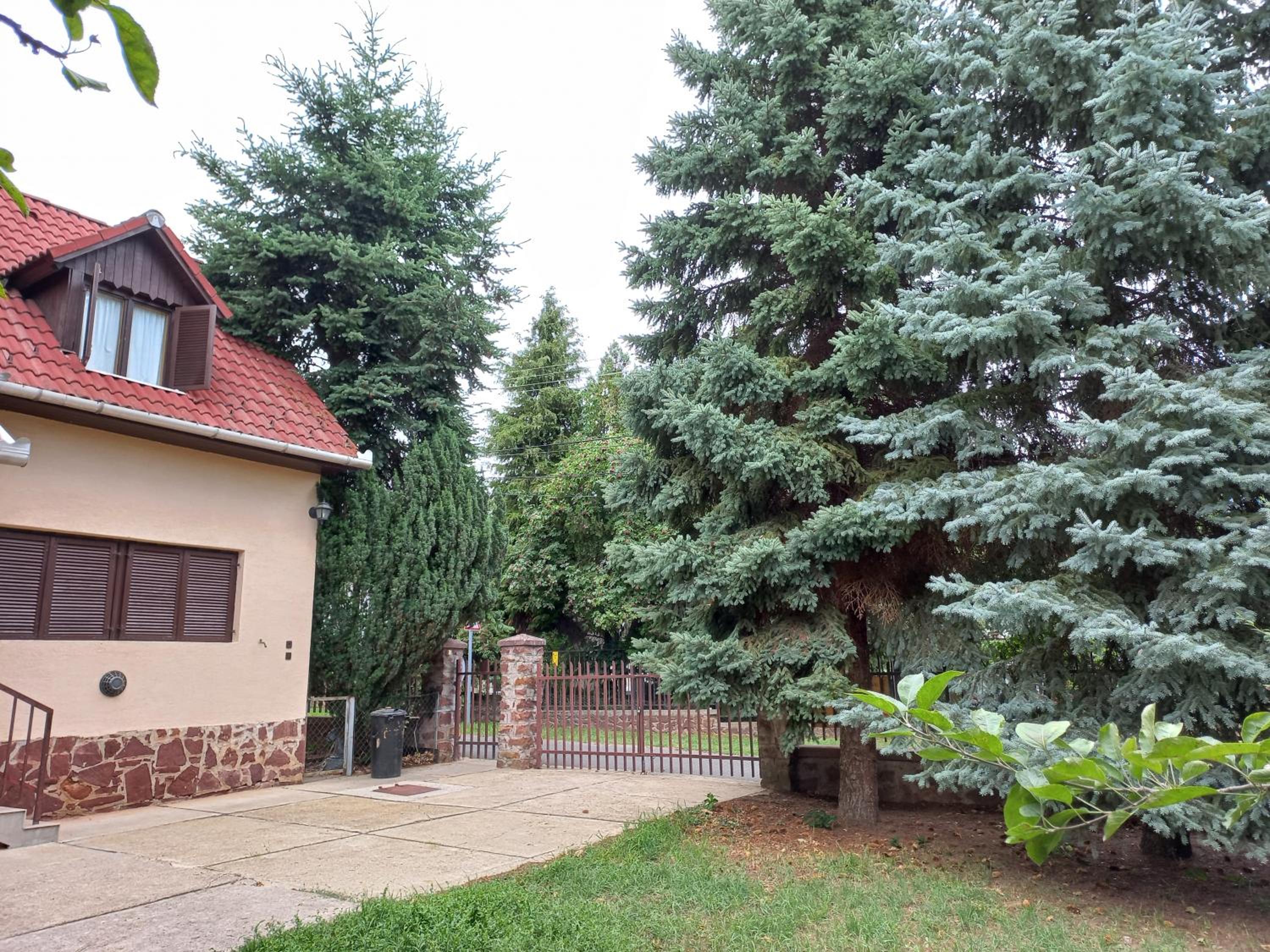 Háromfenyő Apartman view 3