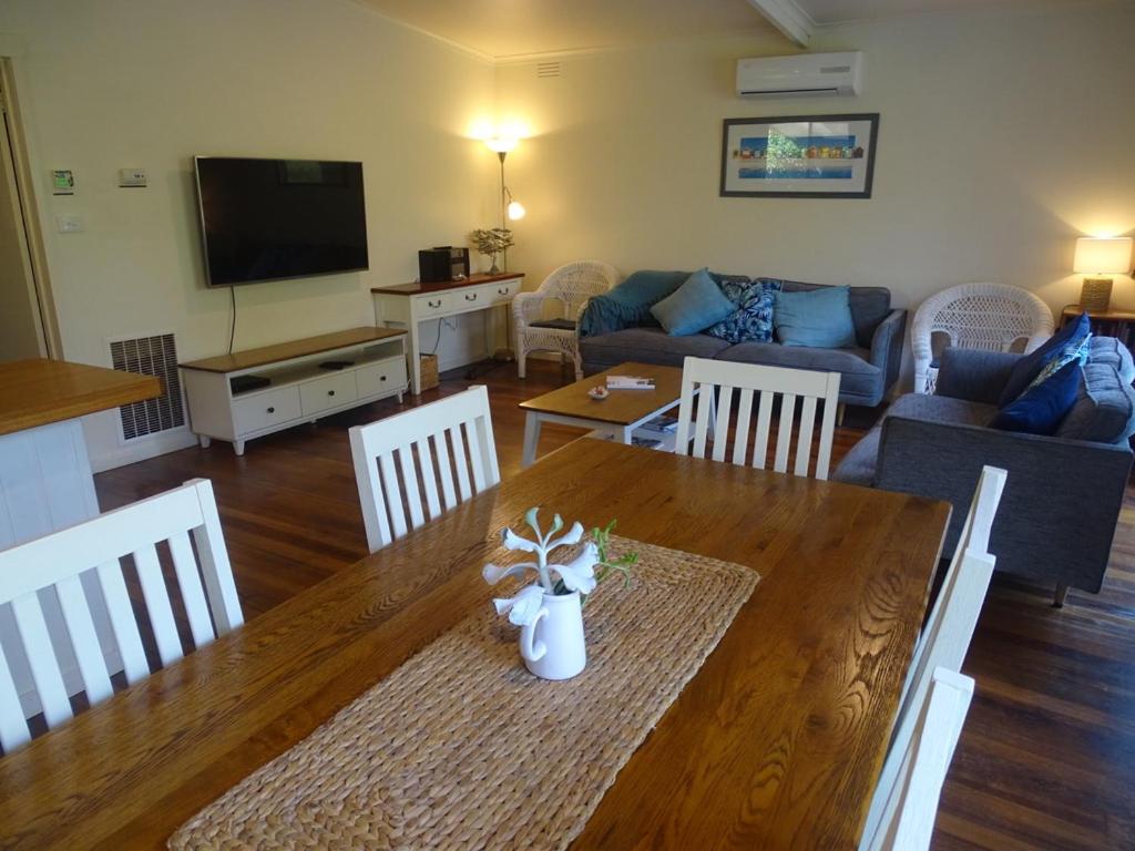 Beachwalk Cottage