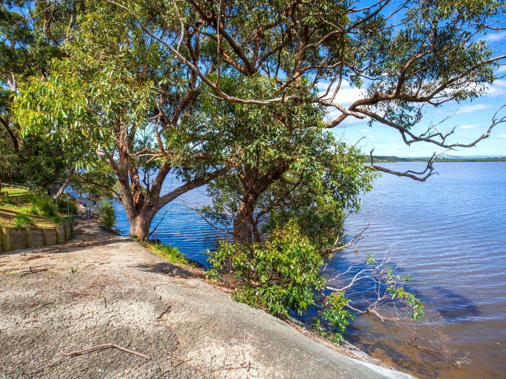 Curleys Outlook I Pet Friendly Waterfront