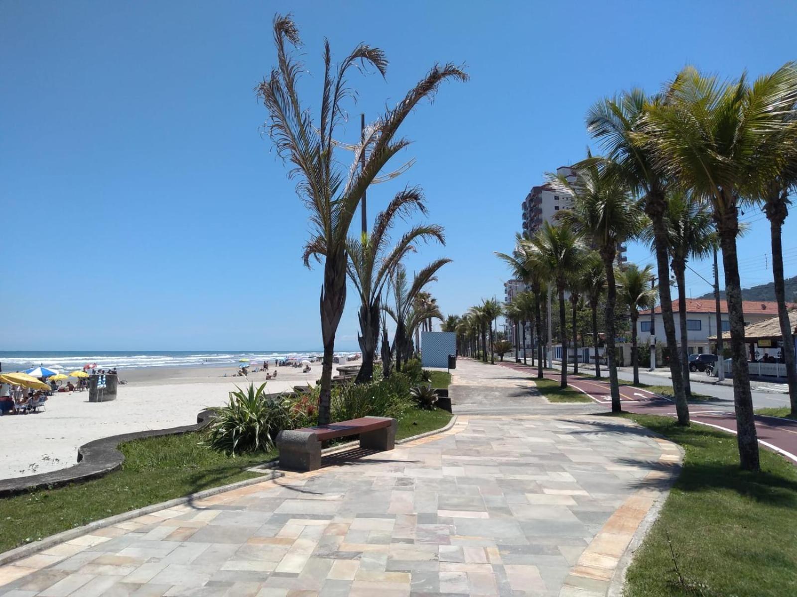 DISPONIVEL NATAL E REVEILLON 2026 - Belíssima e Aconchegante Casa com Piscina e Aquecimento Solar o Ano Todo GRATUITO, Perto da Praia