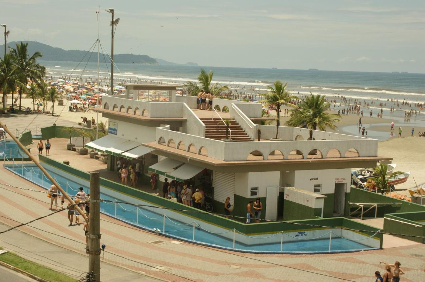 DISPONIVEL NATAL E REVEILLON 2026 - Belíssima e Aconchegante Casa com Piscina e Aquecimento Solar o Ano Todo GRATUITO, Perto da Praia