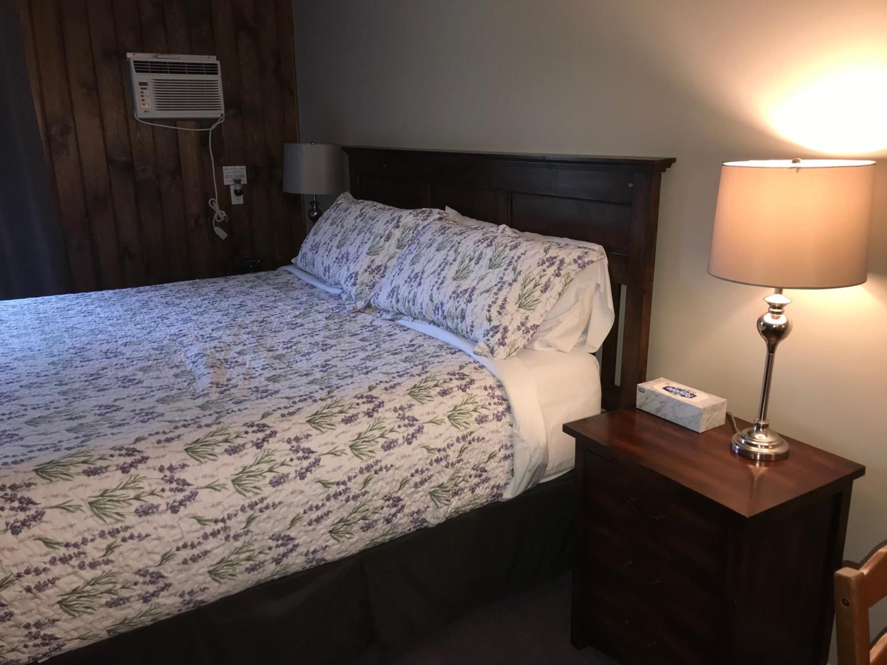 Hush Lodge and Cottages
