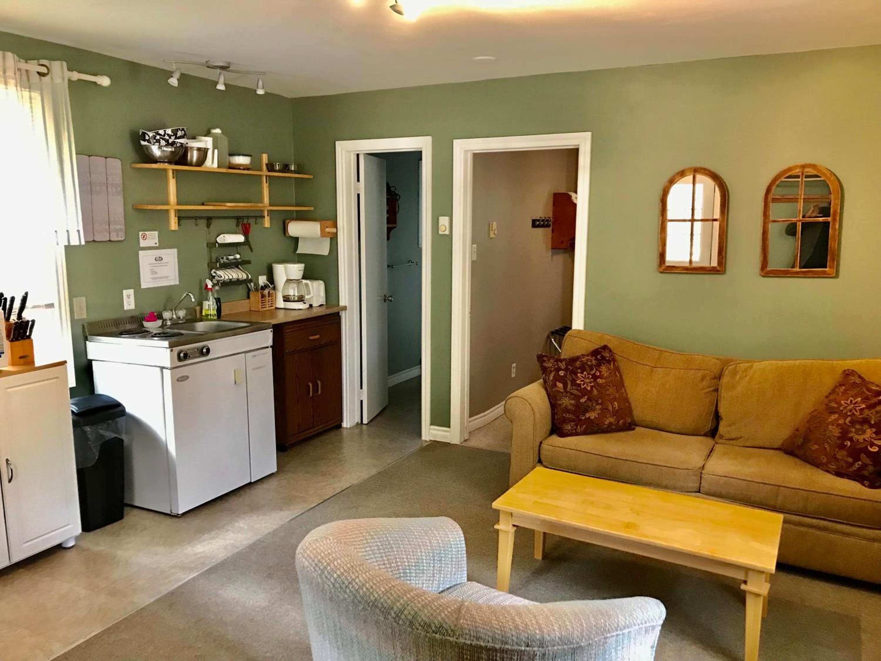 Hush Lodge and Cottages