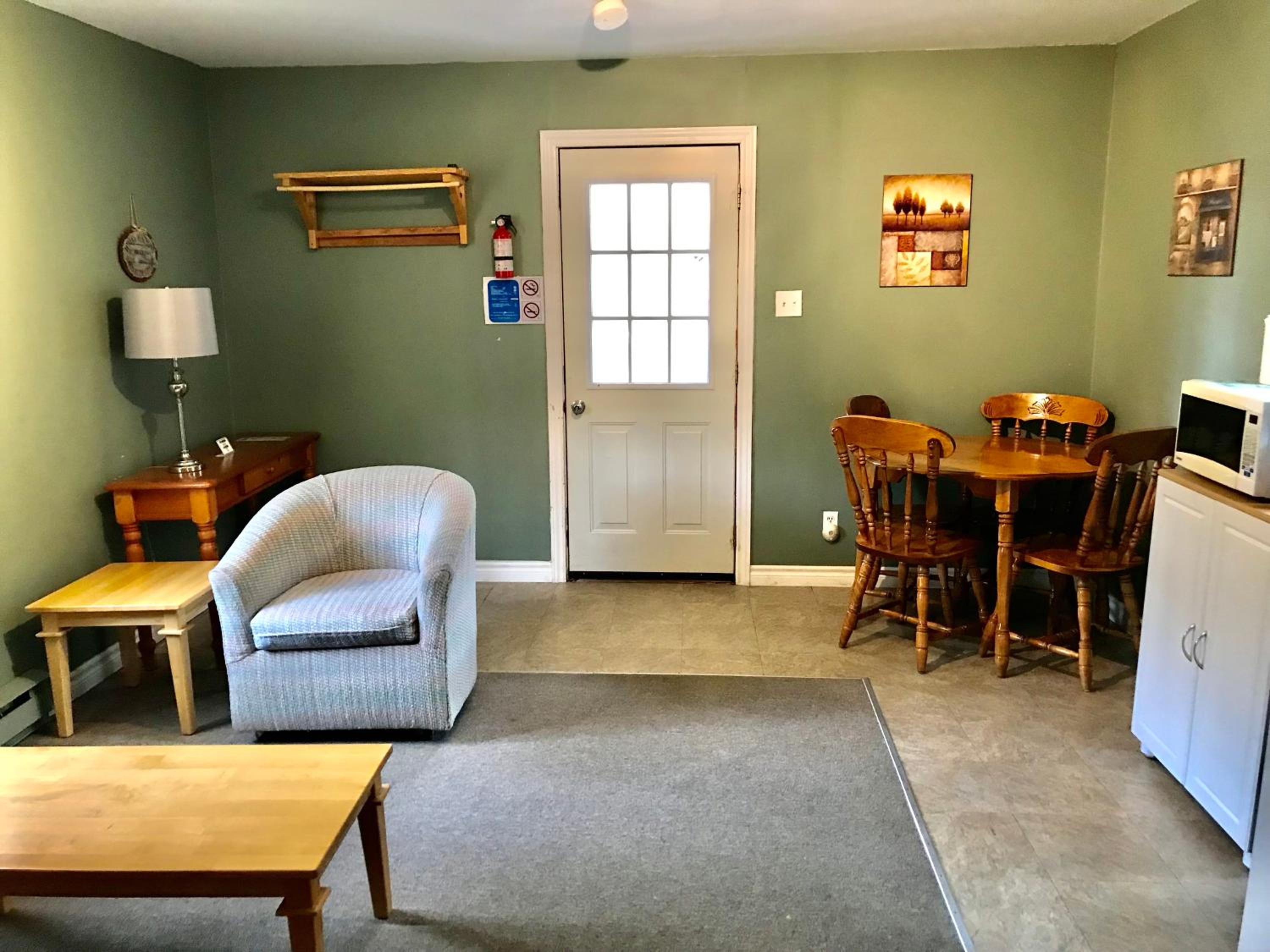 Hush Lodge and Cottages