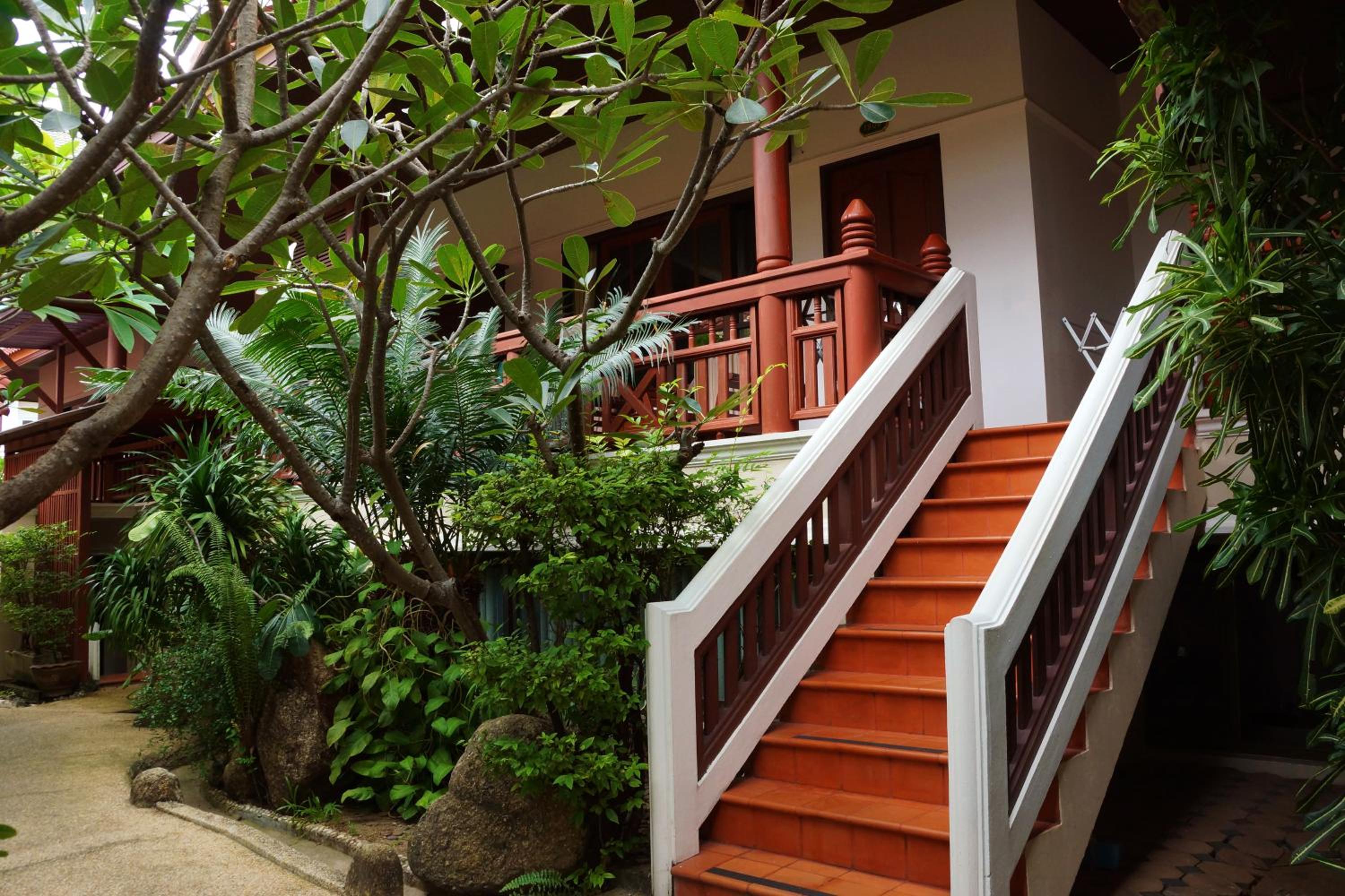 Bhundhari Chaweng Beach Resort Koh Samui - SHA Plus