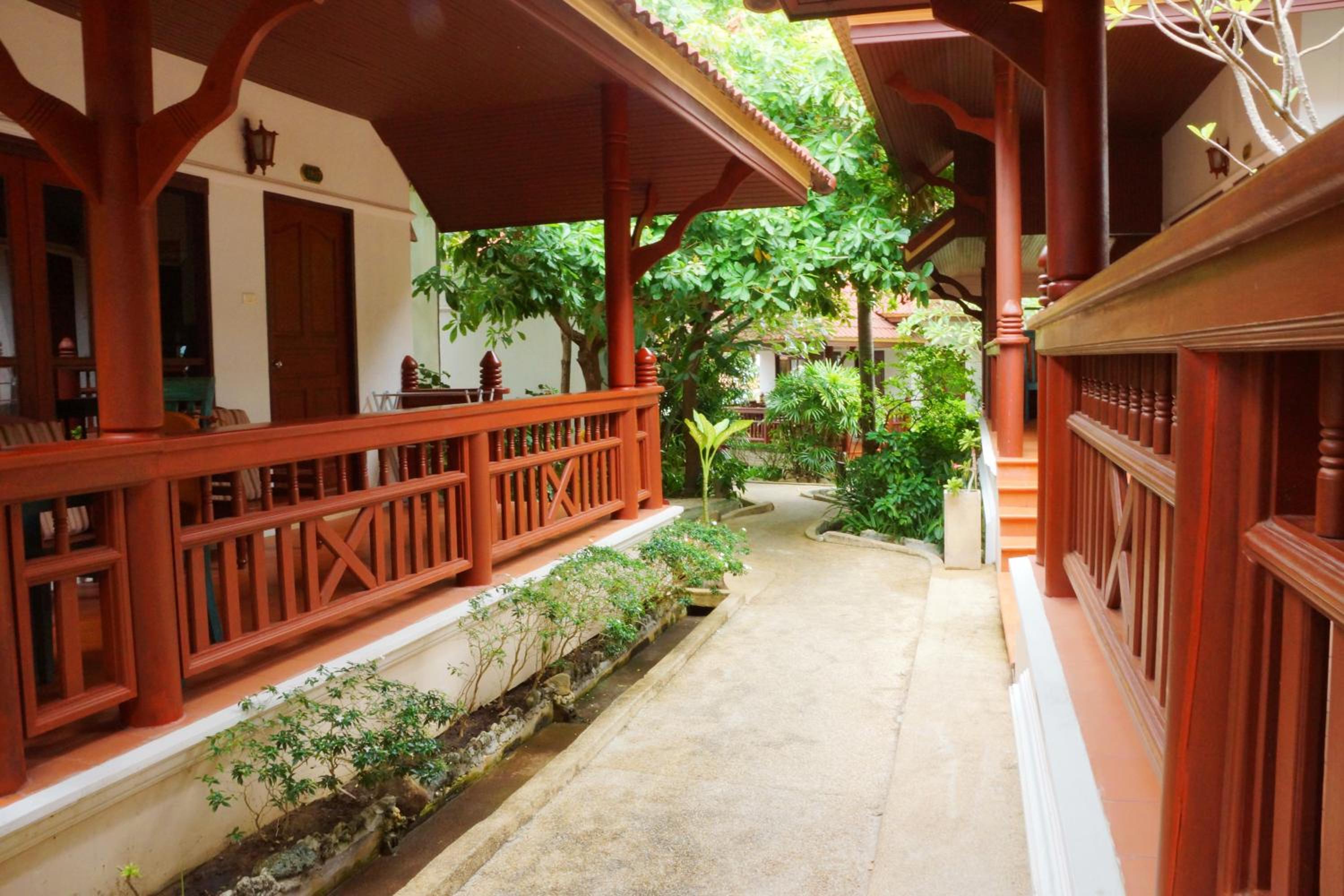 Bhundhari Chaweng Beach Resort Koh Samui - SHA Plus