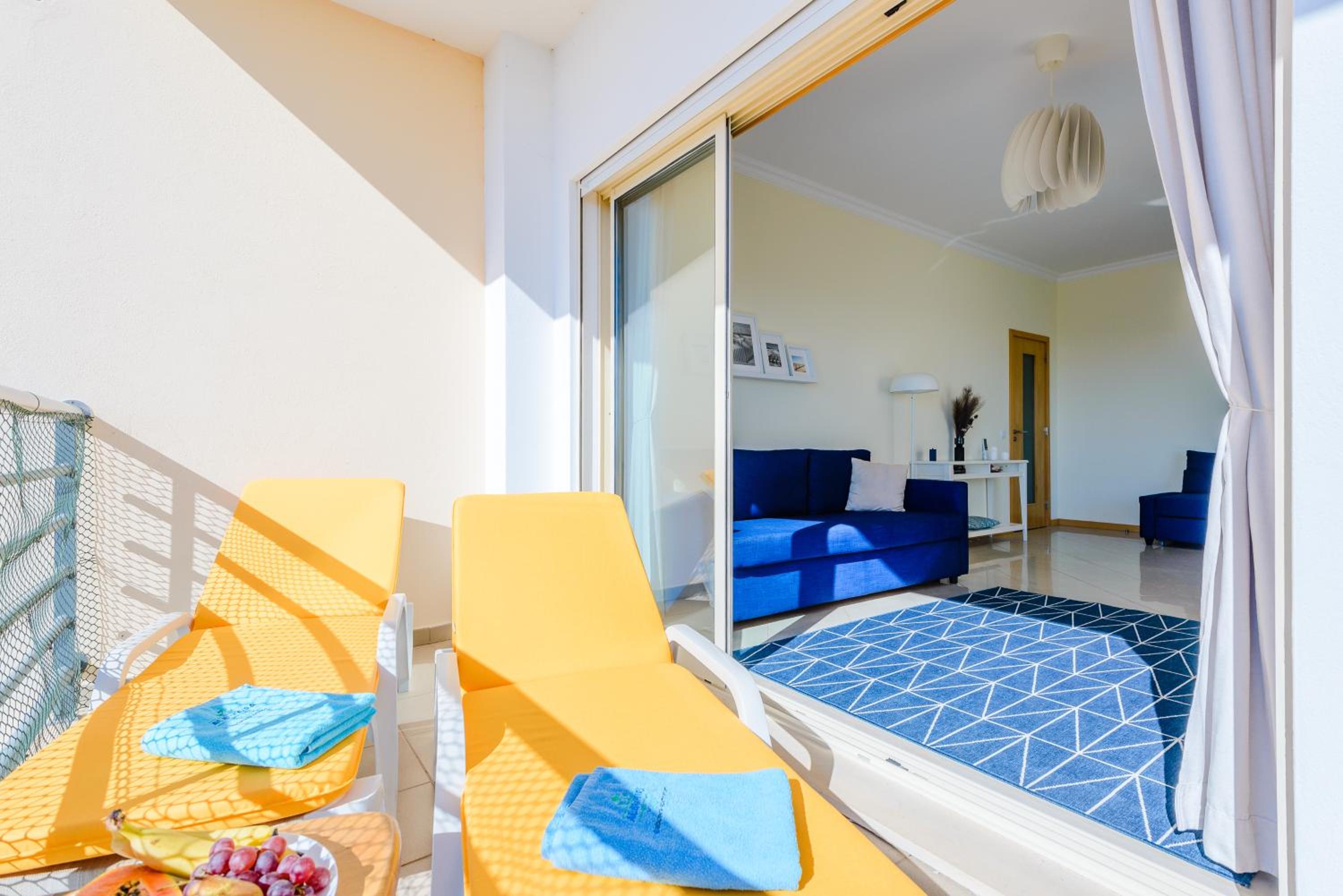 BnB Homes Ocean view Apartment with 3 spacious Terraces, 2 Swimming pools & Tennis court view 2