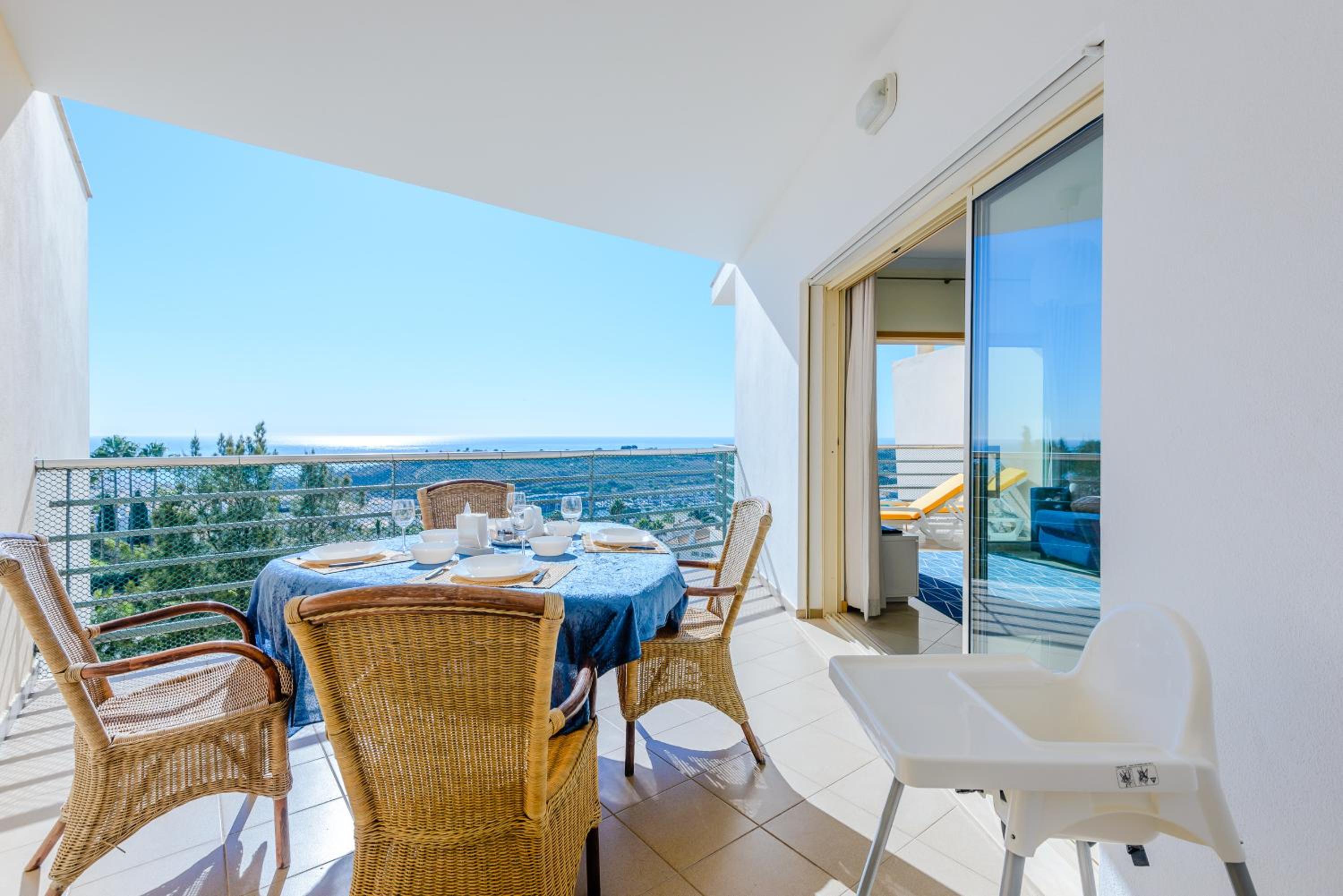 BnB Homes Ocean view Apartment with 3 spacious Terraces, 2 Swimming pools & Tennis court view 3