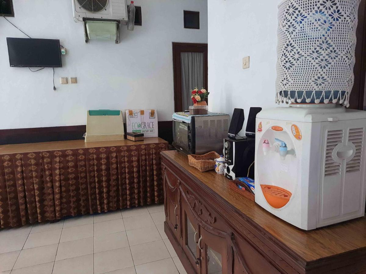 hotel reception