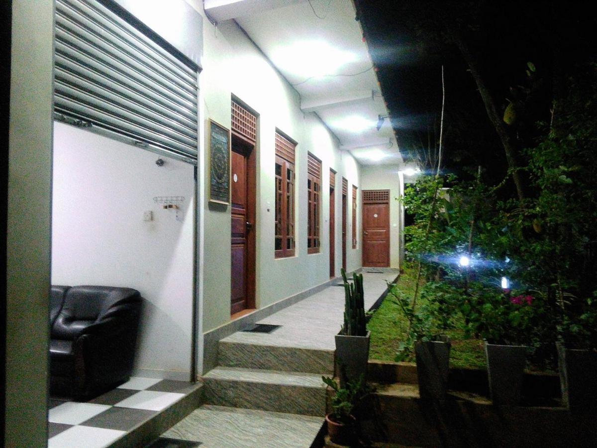 Dinimuthu Rest Inn, photo 61