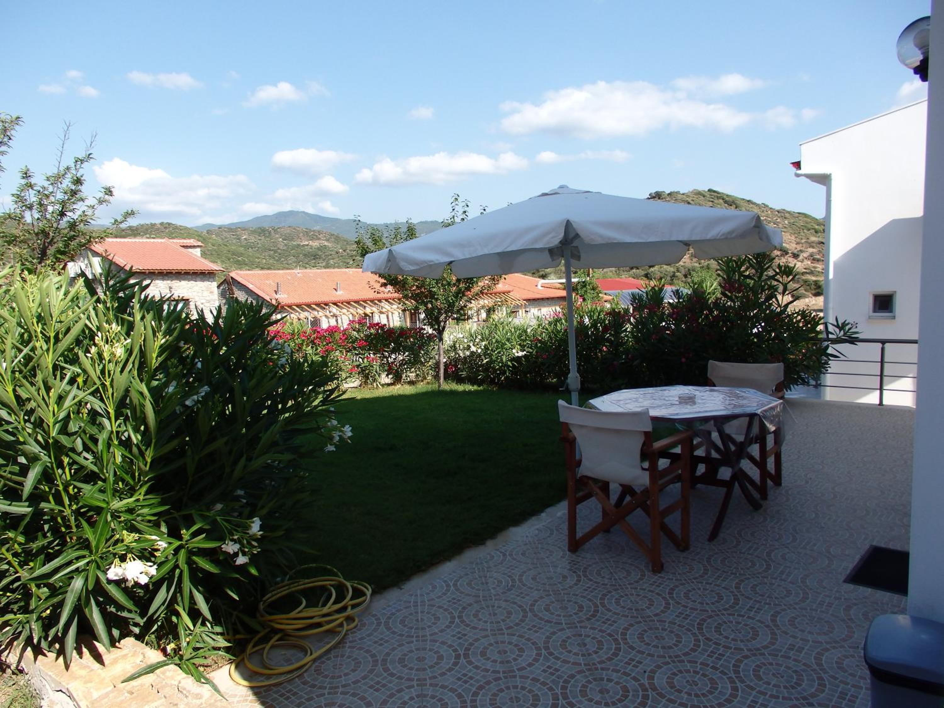 Ktima Amitsa Studios & Apartments view 4