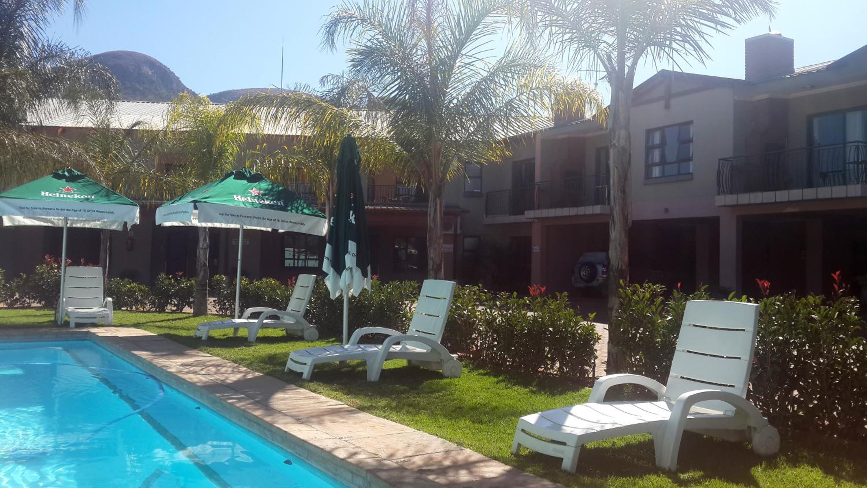 Palm Valley Inn And Day Spa