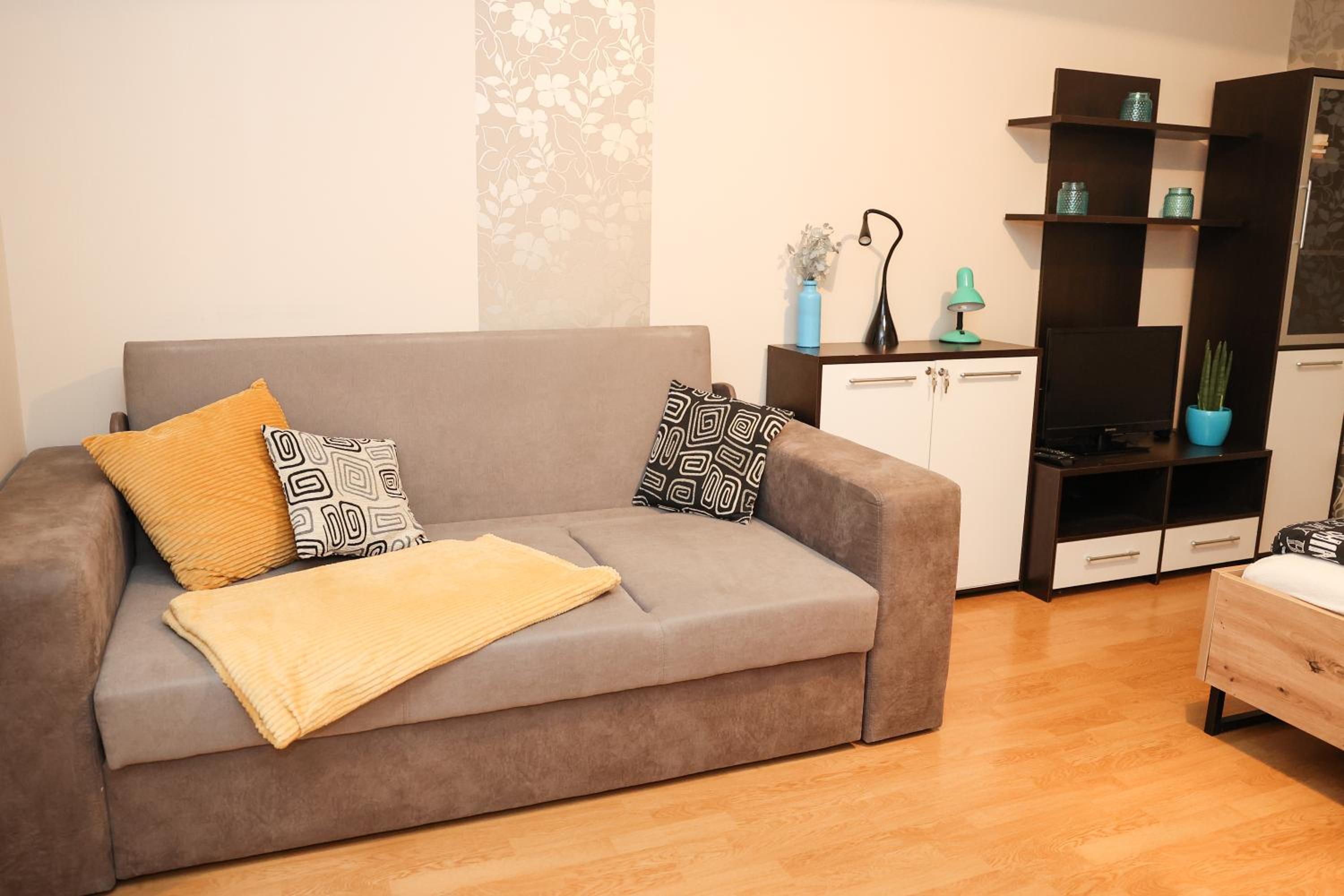 Charming & Unique Apartment in Budapest Vibrant City Center view 2