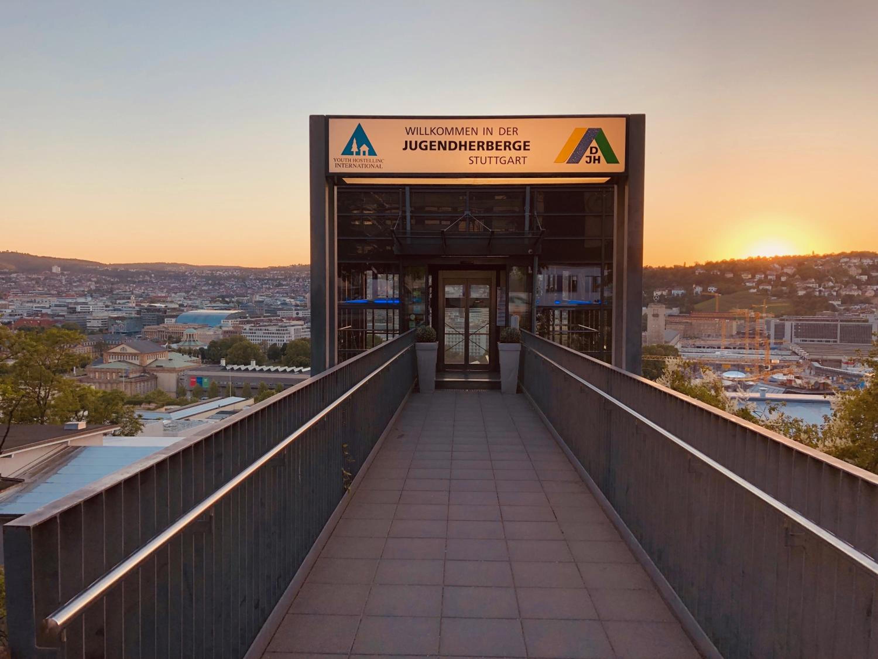 Stuttgart Vacations - Jugendherberge Stuttgart International - Property Image 1