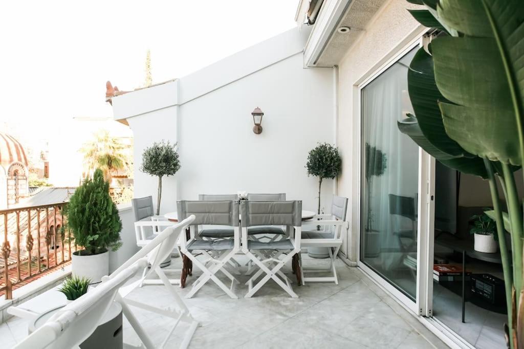 Acropolis Veranda Residence