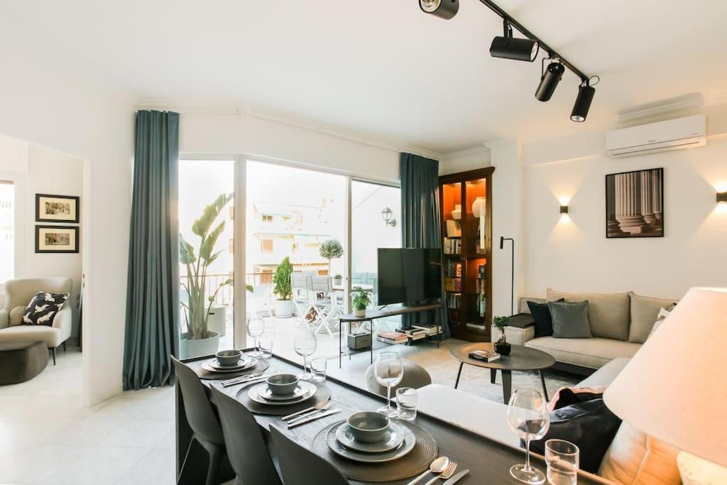 Acropolis Veranda Residence
