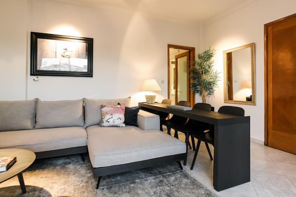 Acropolis Veranda Residence