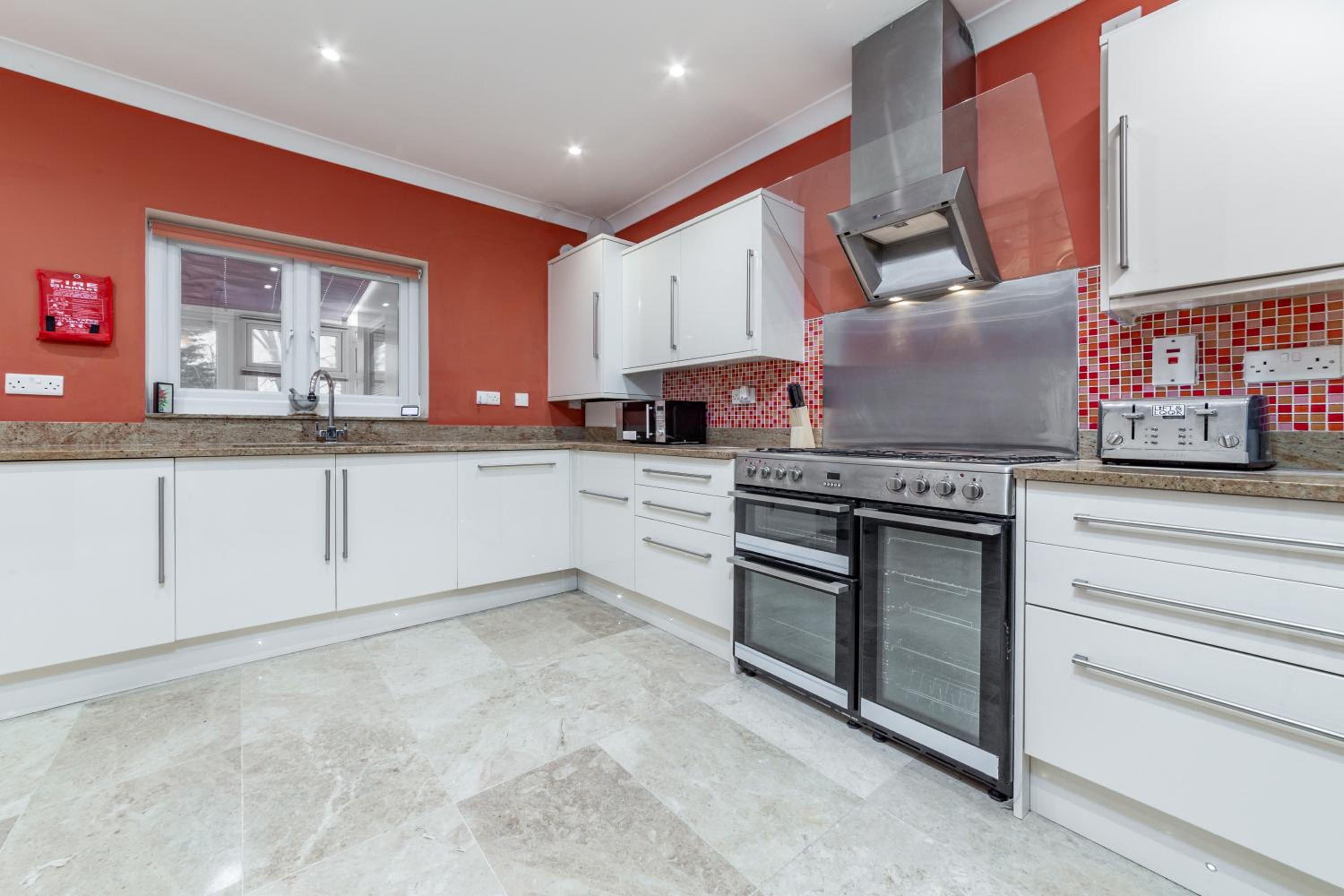 Flourish Apartments - Marlands - Ilford view 3