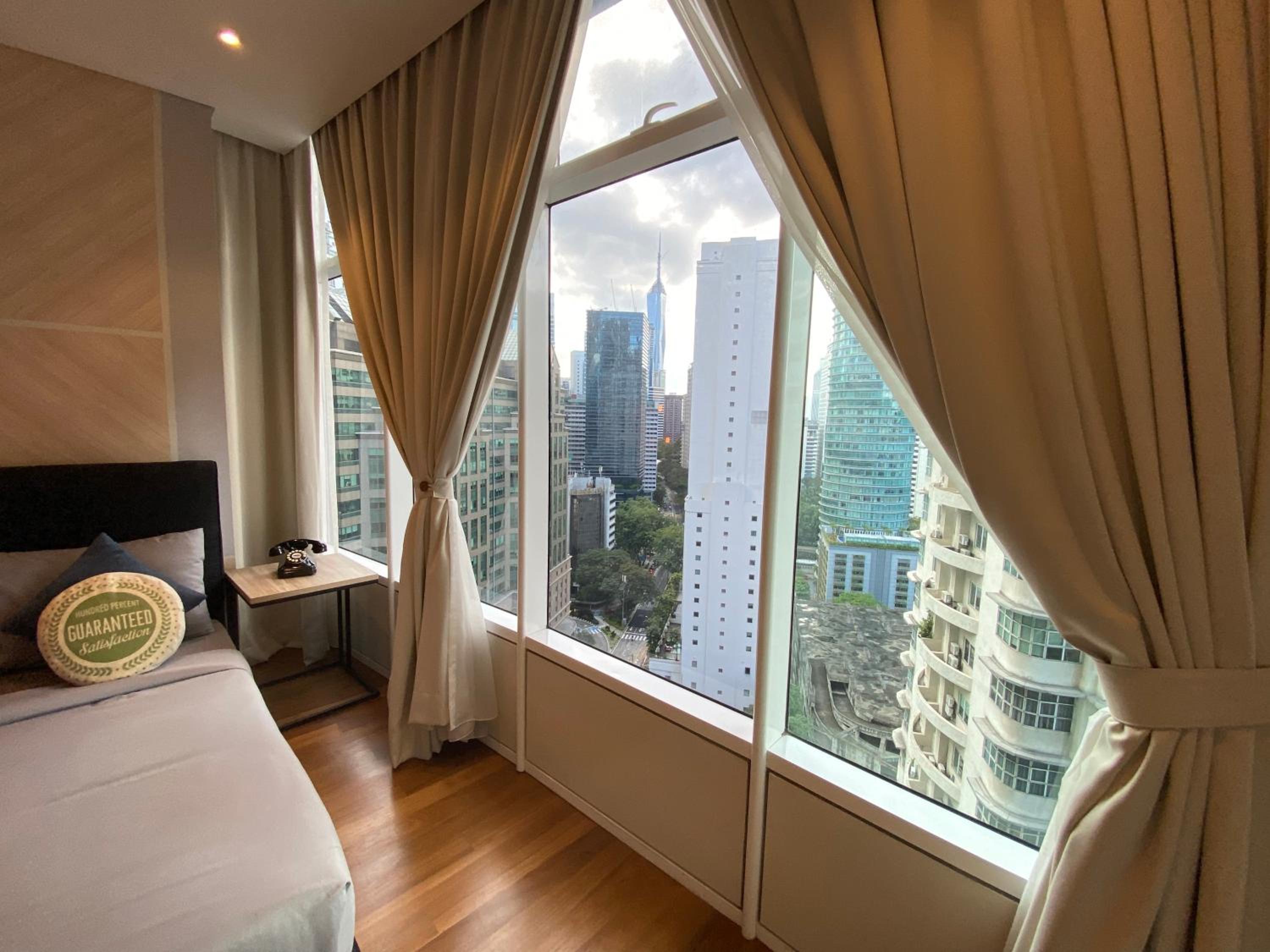 Sky Suites KLCC by GENESIS