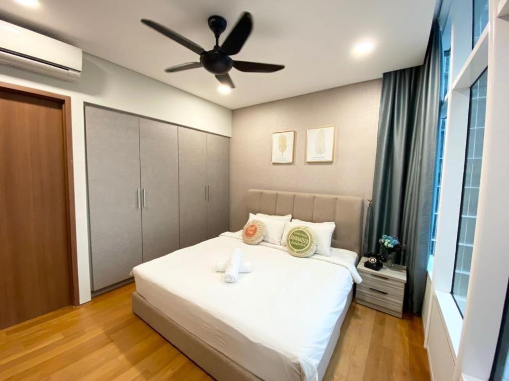 Sky Suites KLCC by GENESIS