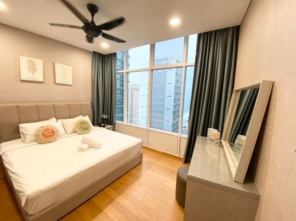 Sky Suites KLCC by GENESIS