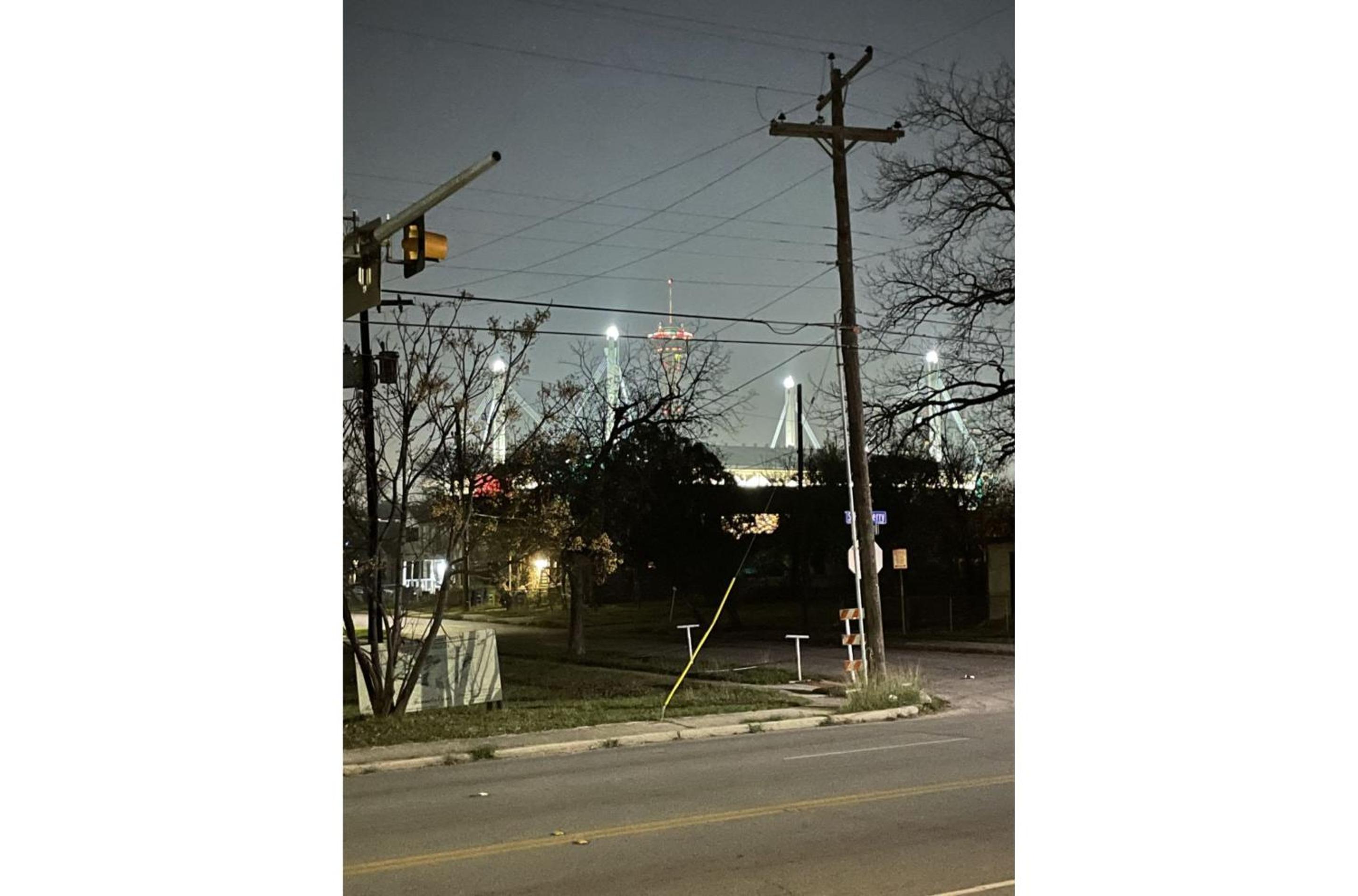 Wonderful 3 BR 2 BA Near Downtown view 4