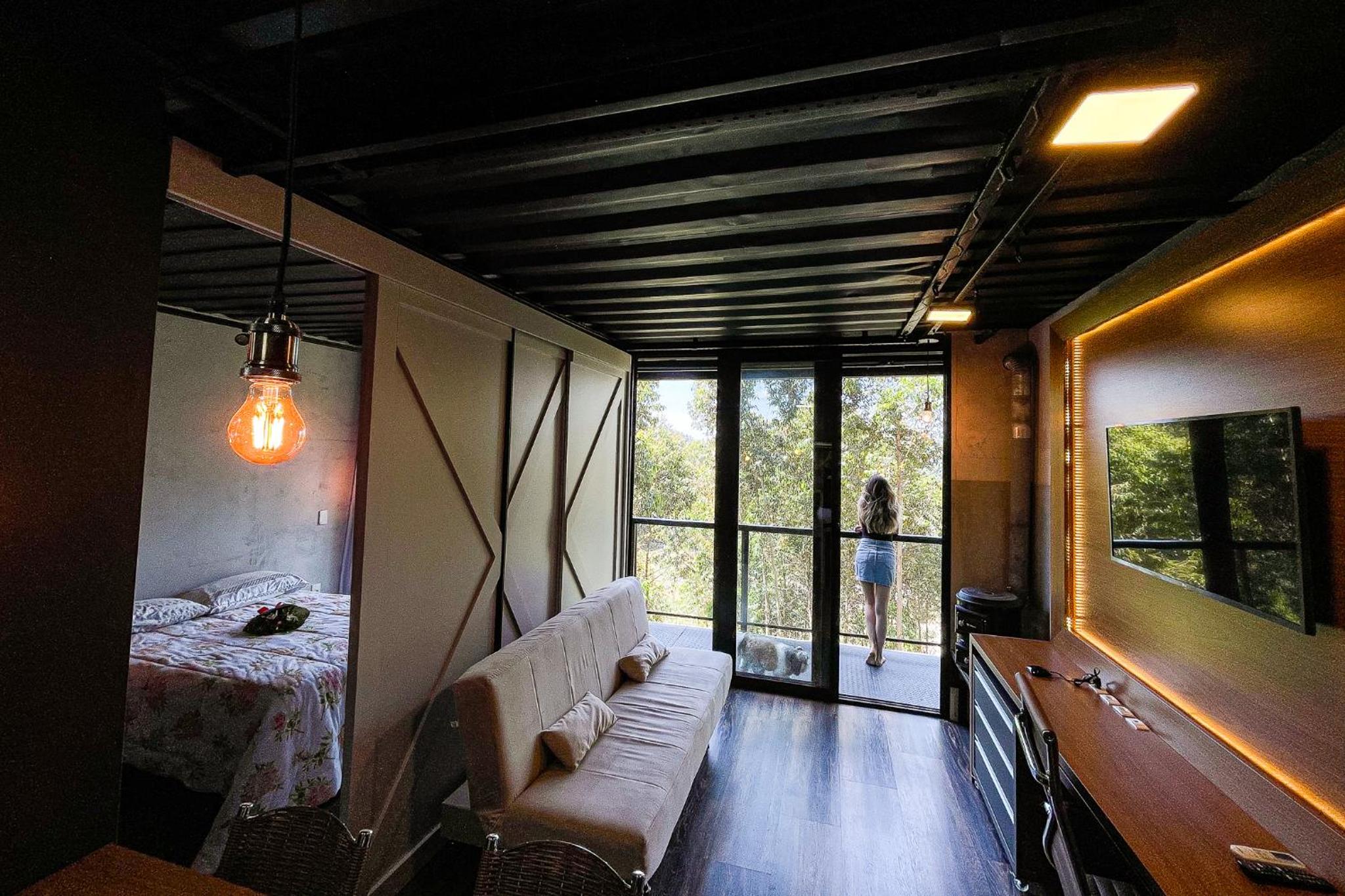 Casa Container FIGO em meio a natureza na Serra Gaúcha