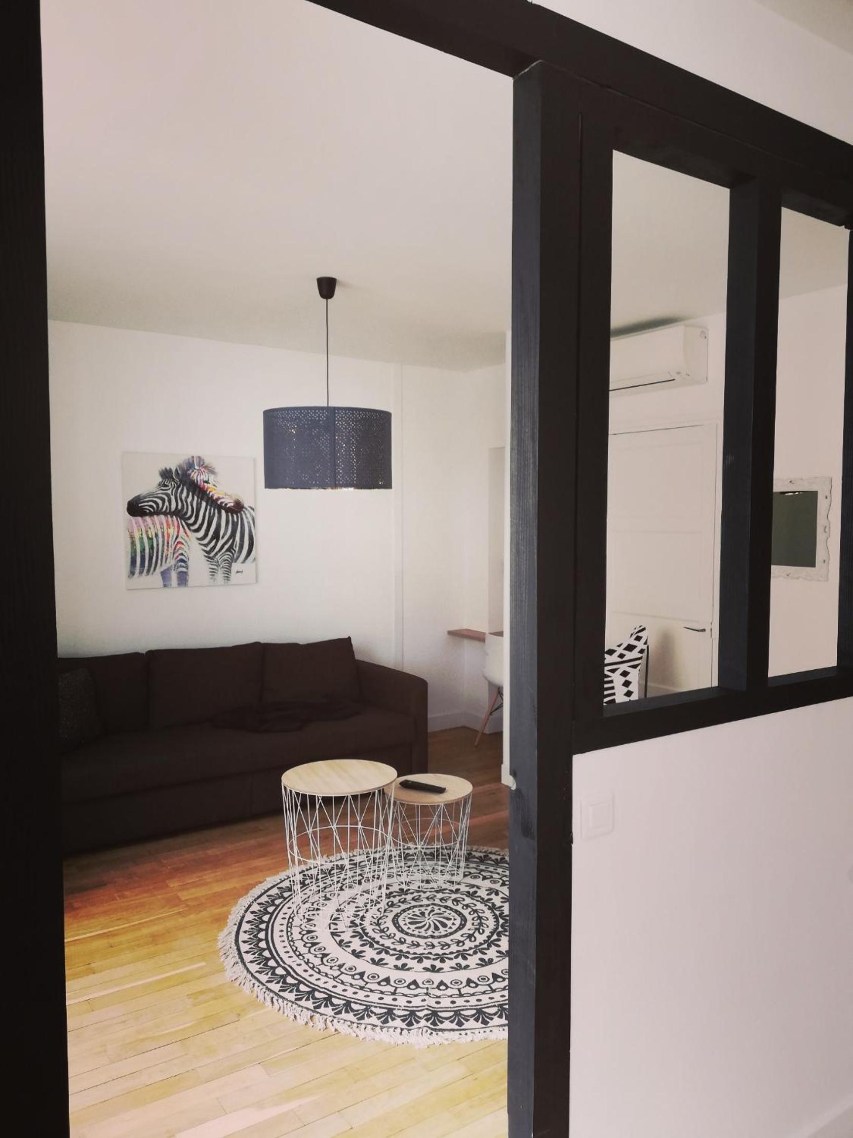Suite 24