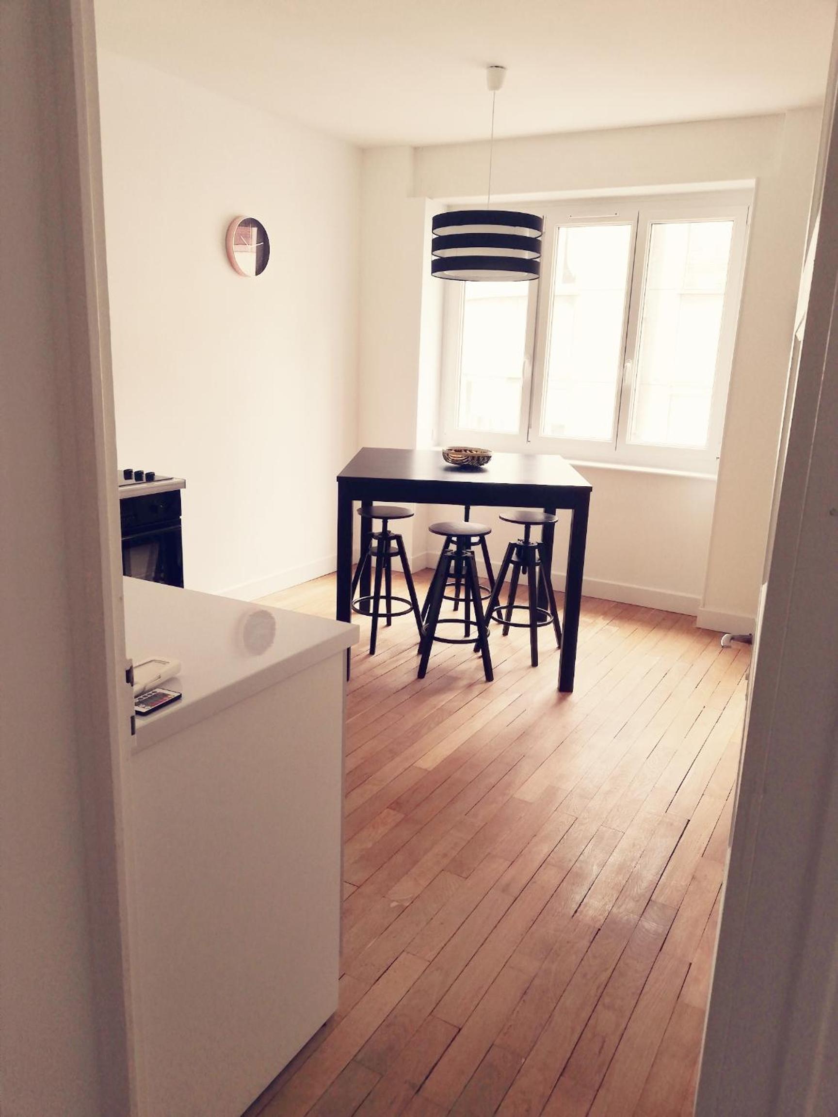Suite 24