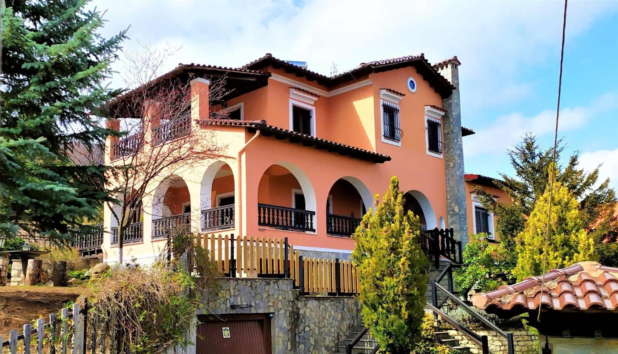 Villa Tethys Mountain Resort view 3