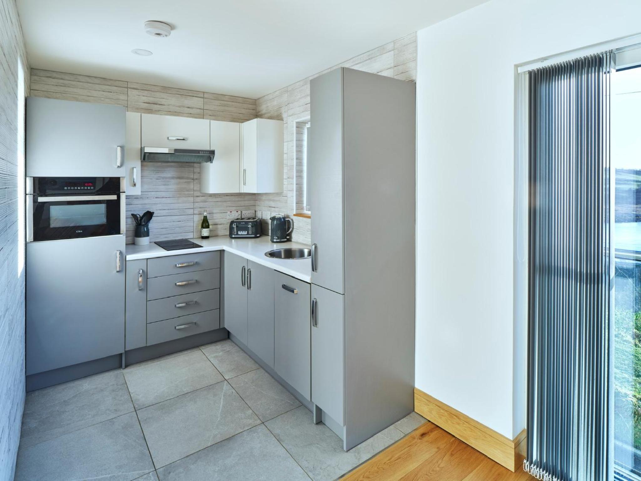 Red Watch Apartment view 5
